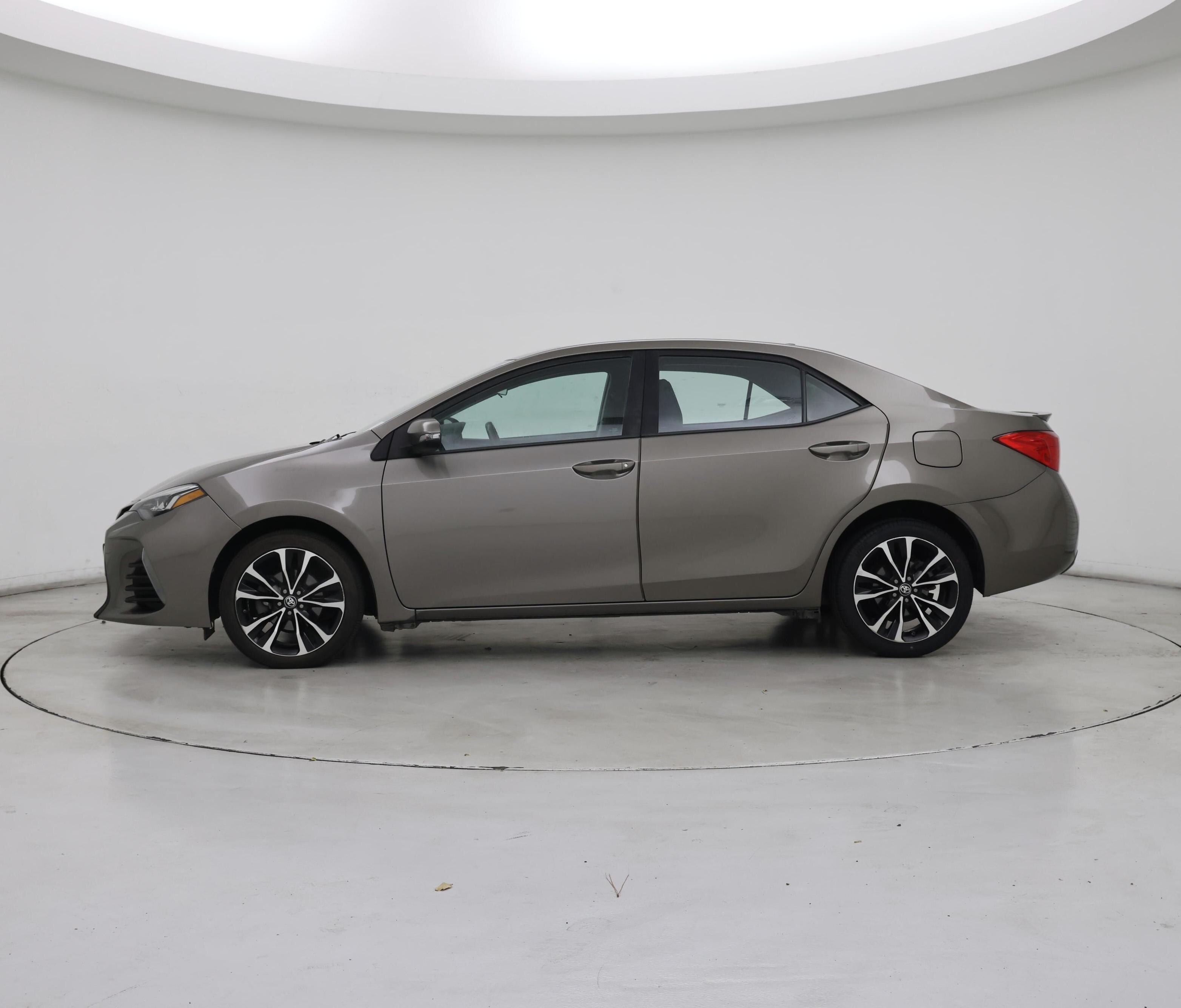 Thumbnail: 2017 Toyota Corolla - 3