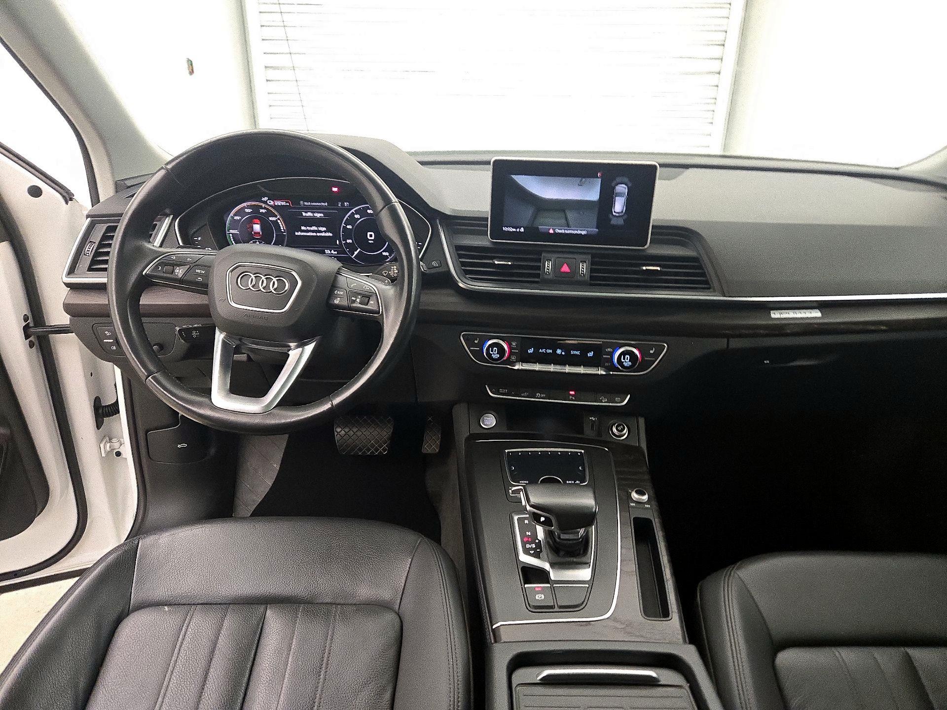 Thumbnail: 2020 Audi Q5 - 9