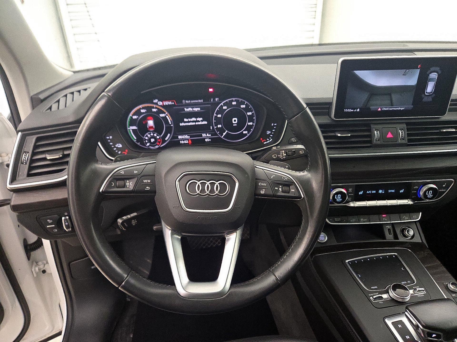 Thumbnail: 2020 Audi Q5 - 10