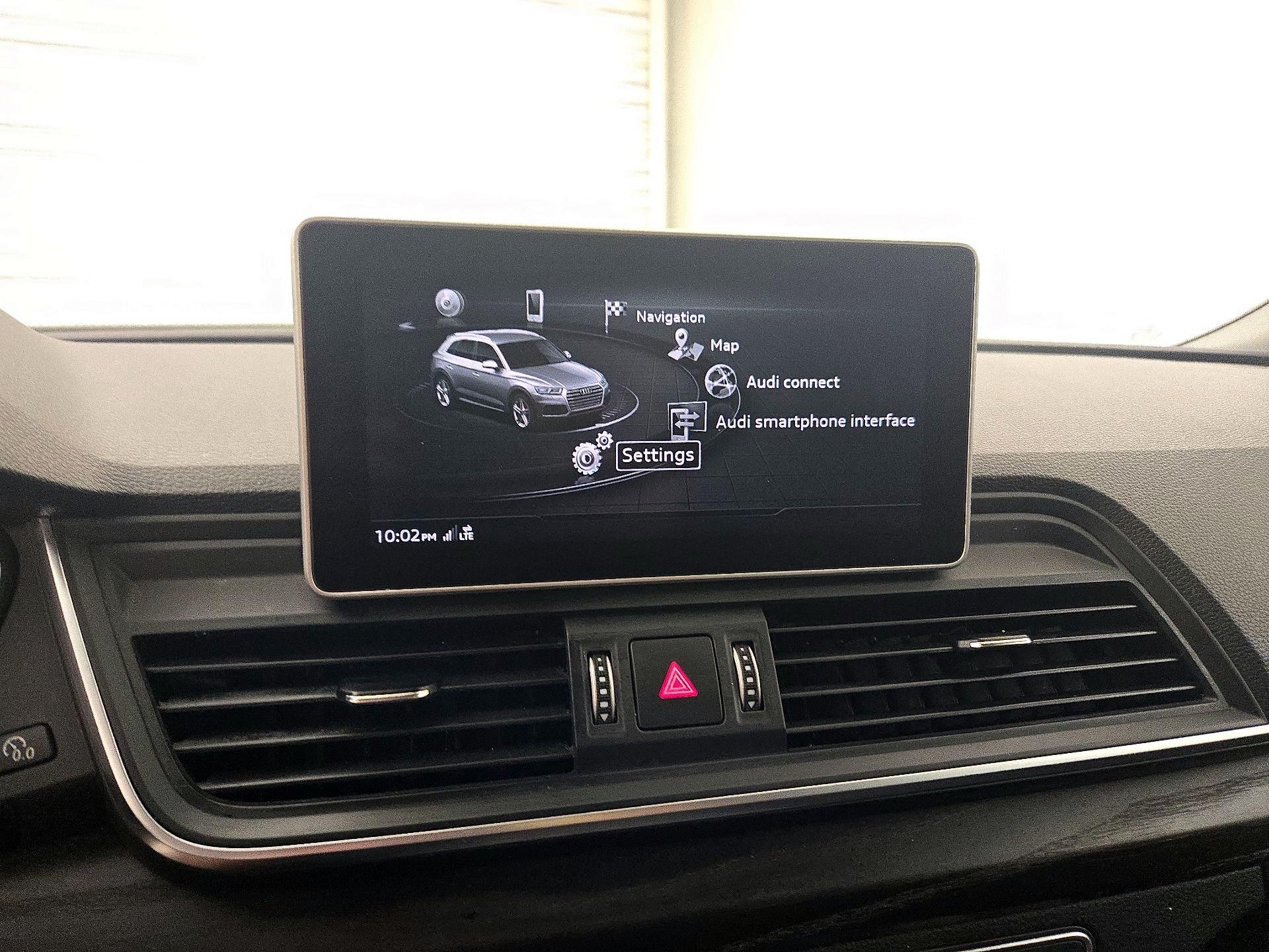 Thumbnail: 2020 Audi Q5 - 15