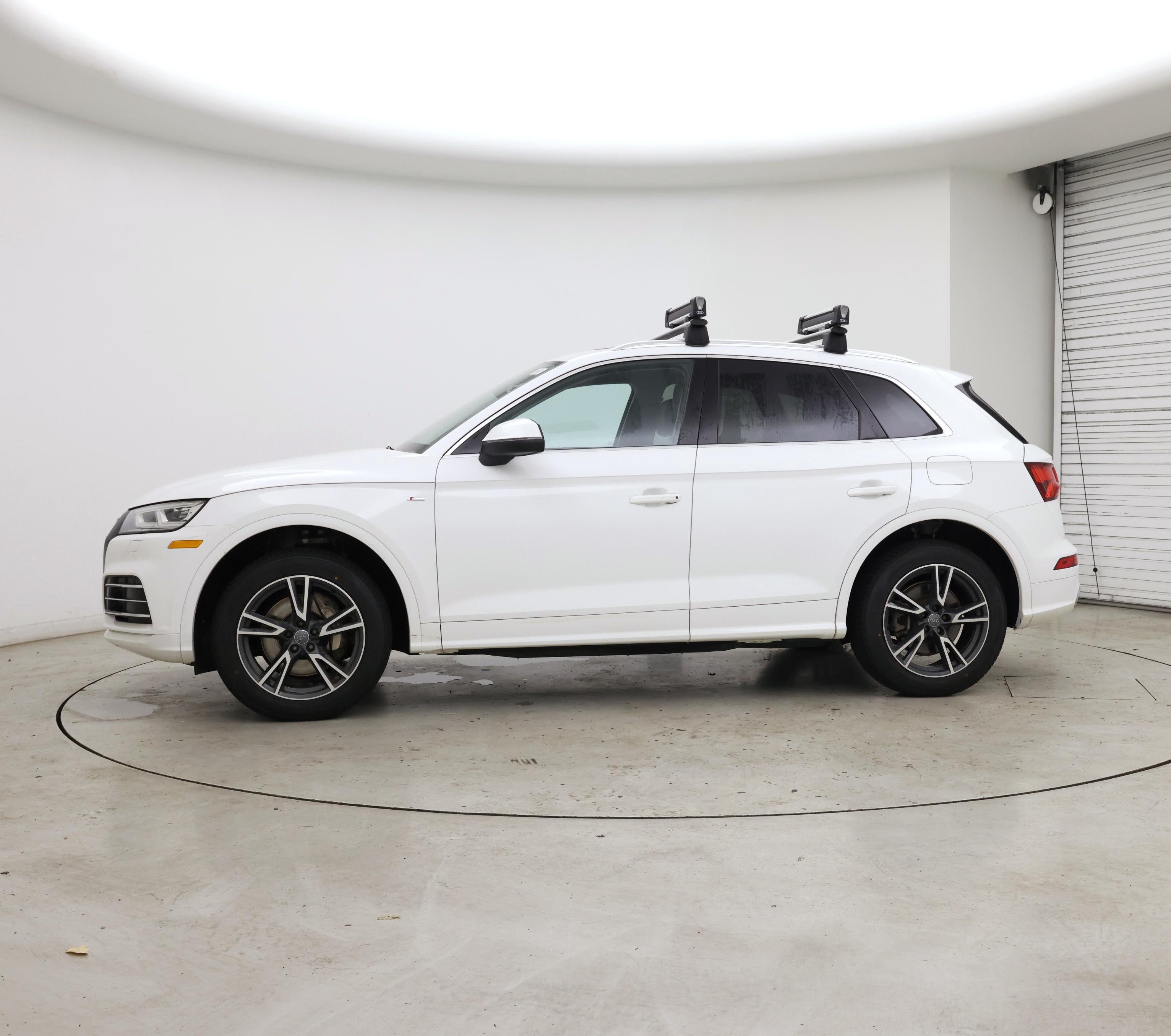 Thumbnail: 2020 Audi Q5 - 3