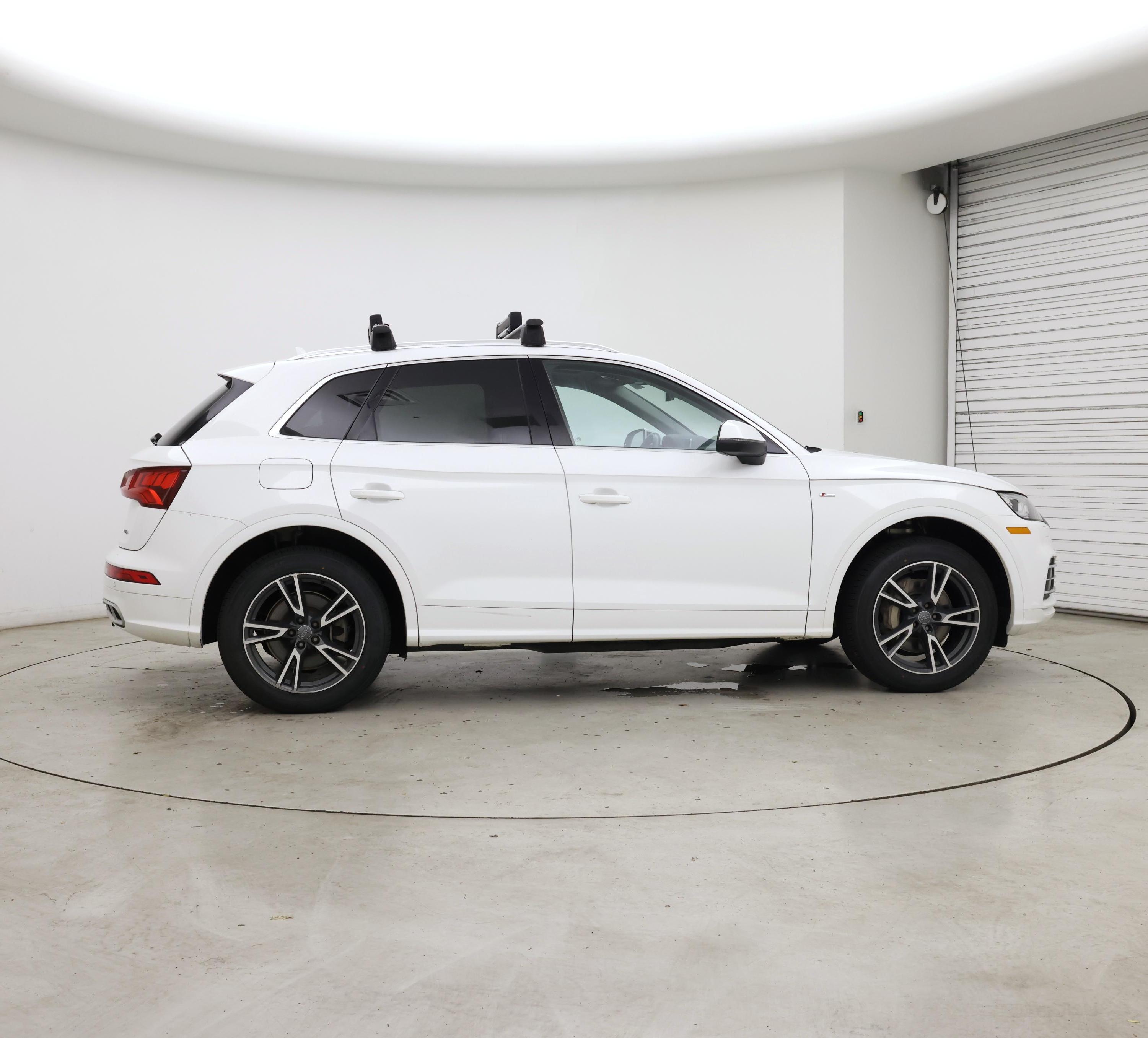 Thumbnail: 2020 Audi Q5 - 7