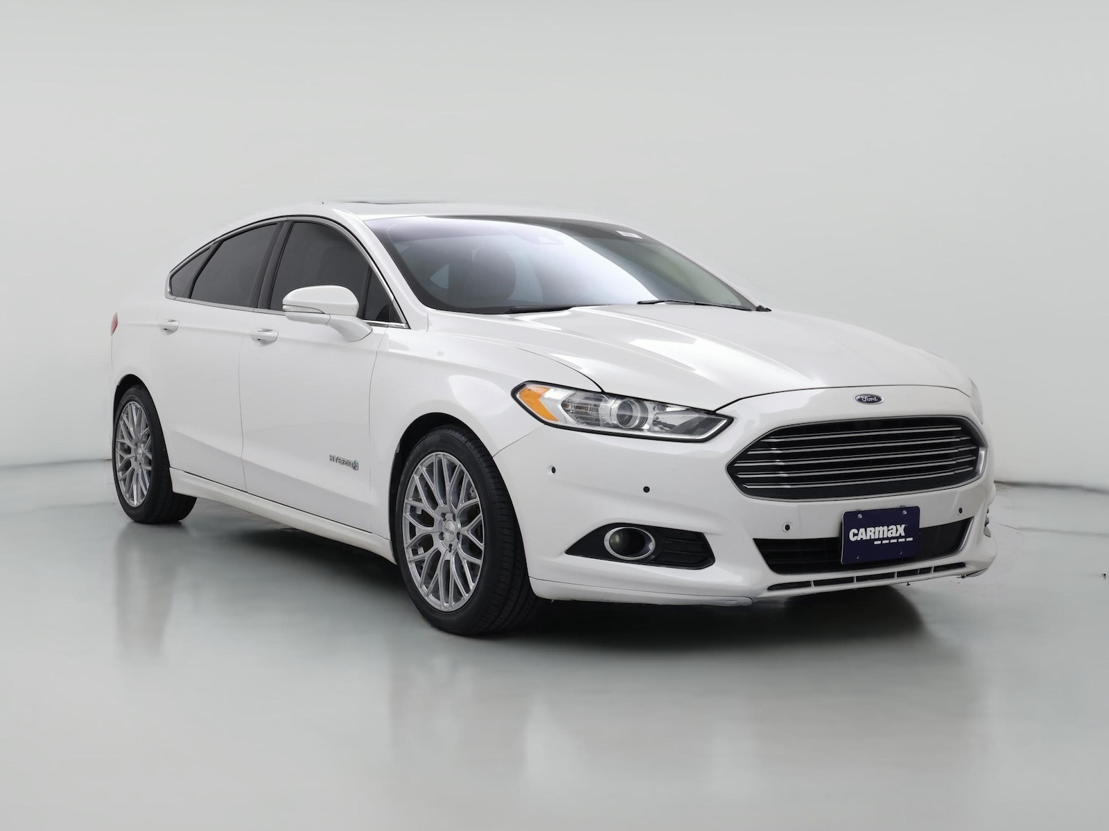 2015 Ford Fusion Hybrid SE - Photo 1