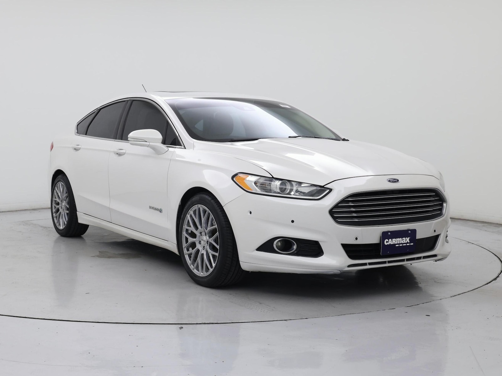 2015 Ford Fusion Hybrid SE - Photo 2
