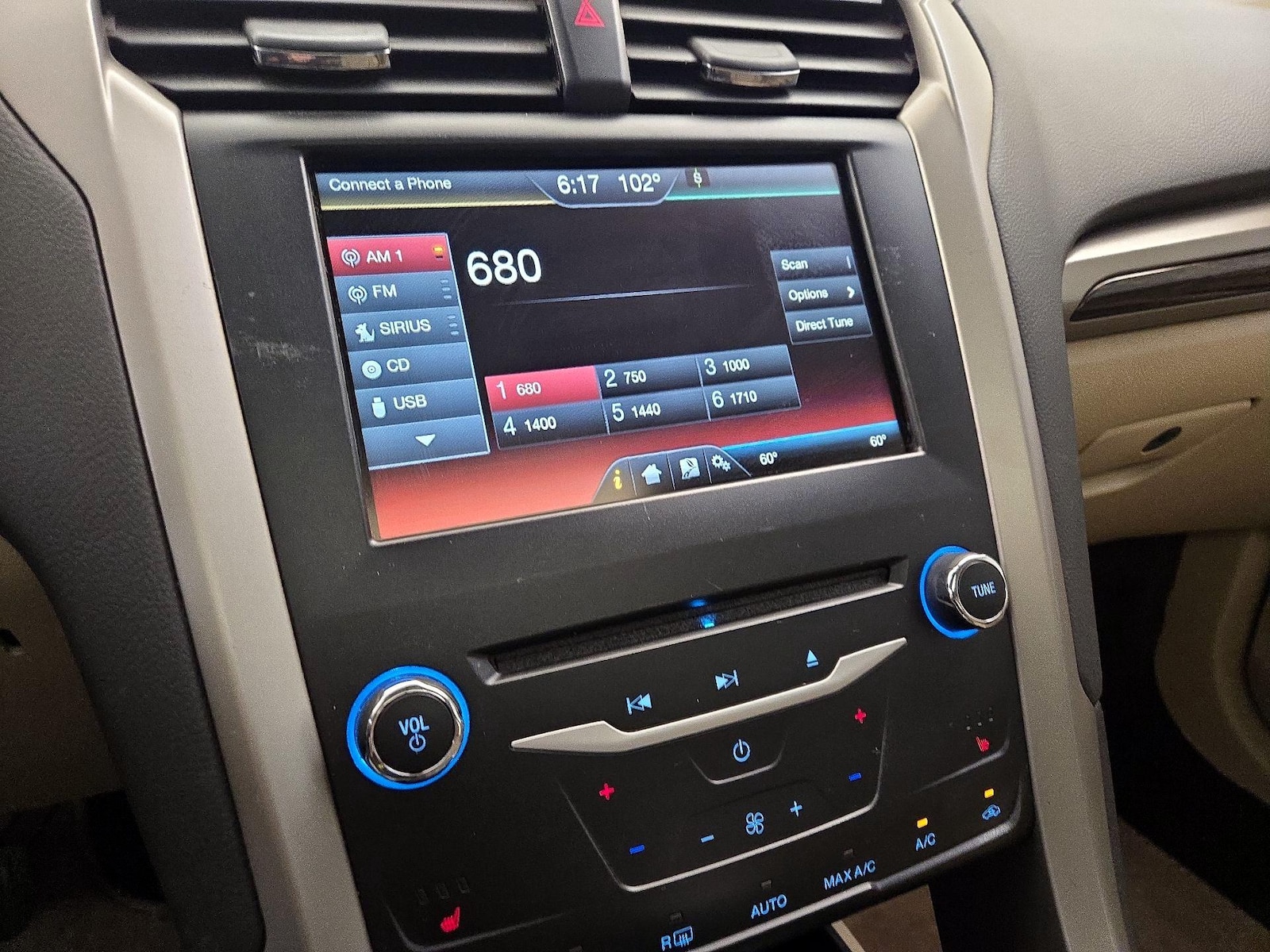 2015 Ford Fusion Hybrid SE - Photo 17