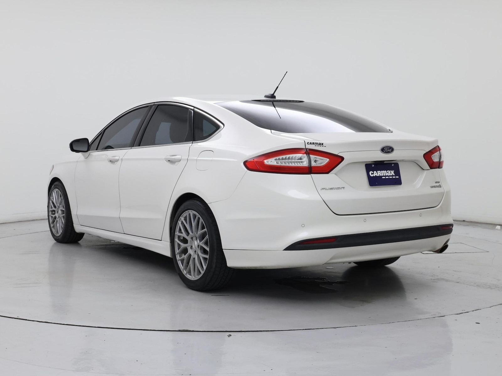 2015 Ford Fusion Hybrid SE - Photo 3