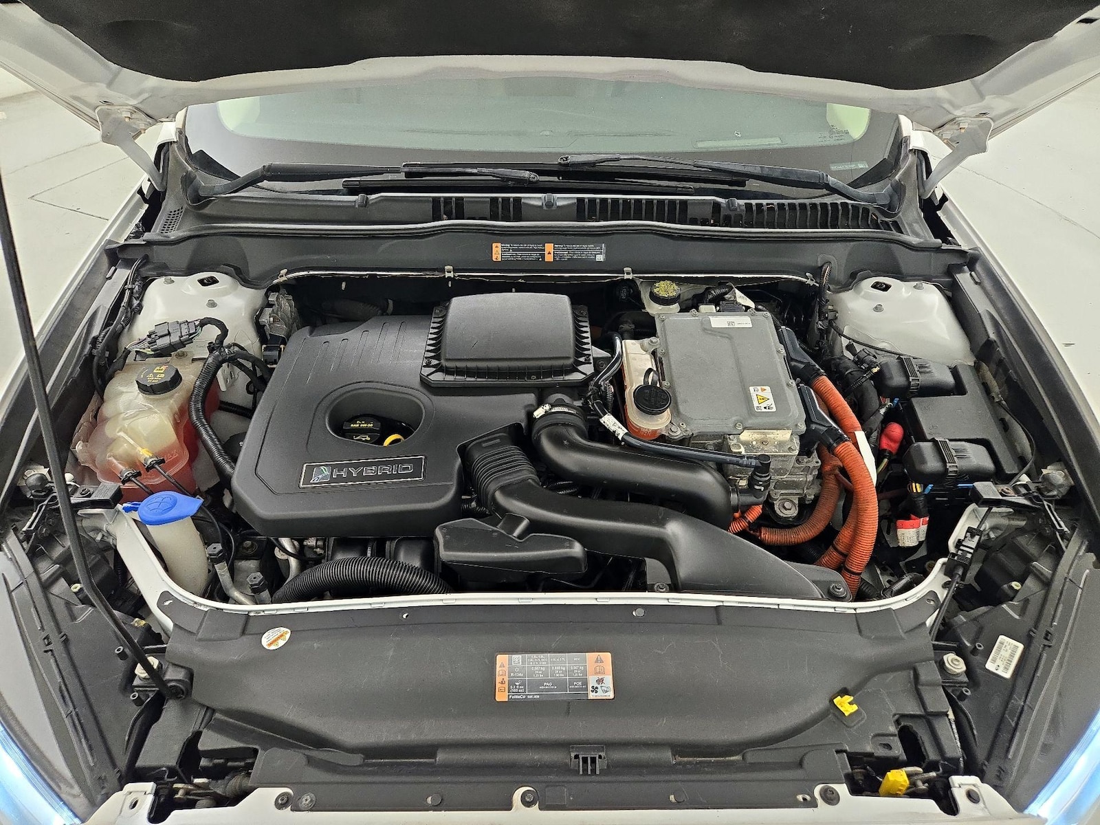 2015 Ford Fusion Hybrid SE - Photo 24