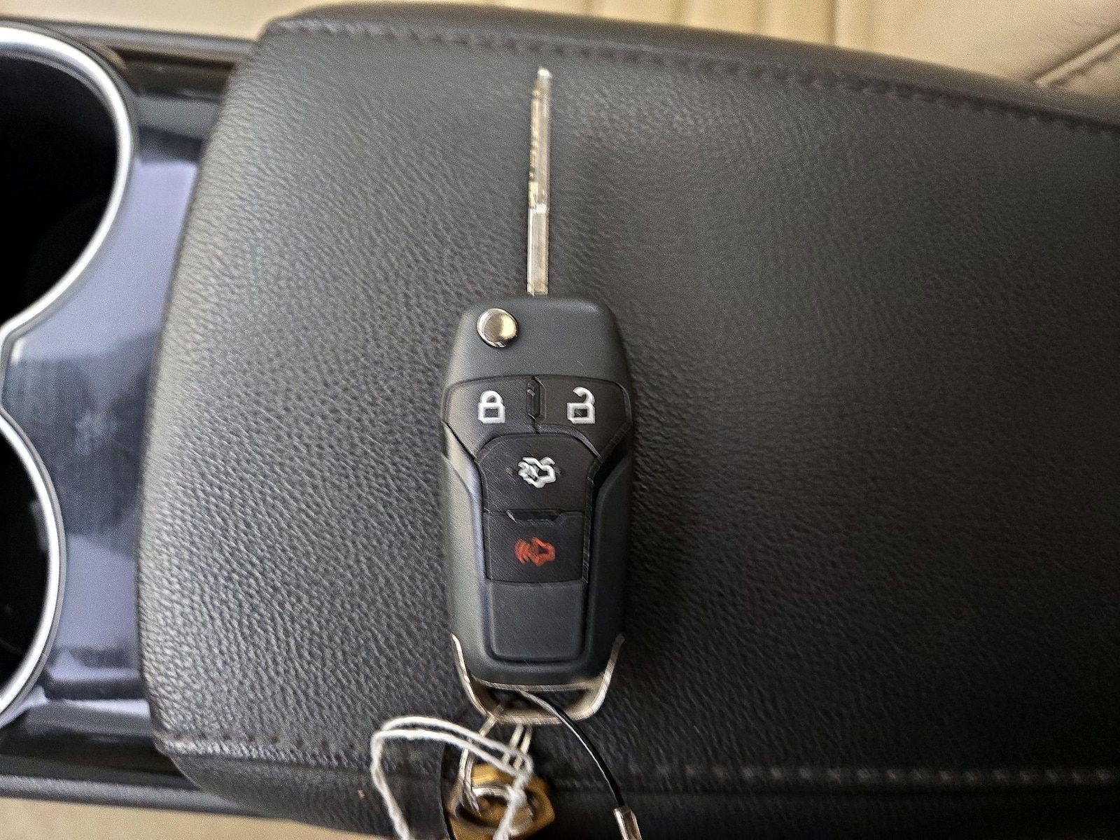 2015 Ford Fusion Hybrid SE - Photo 25