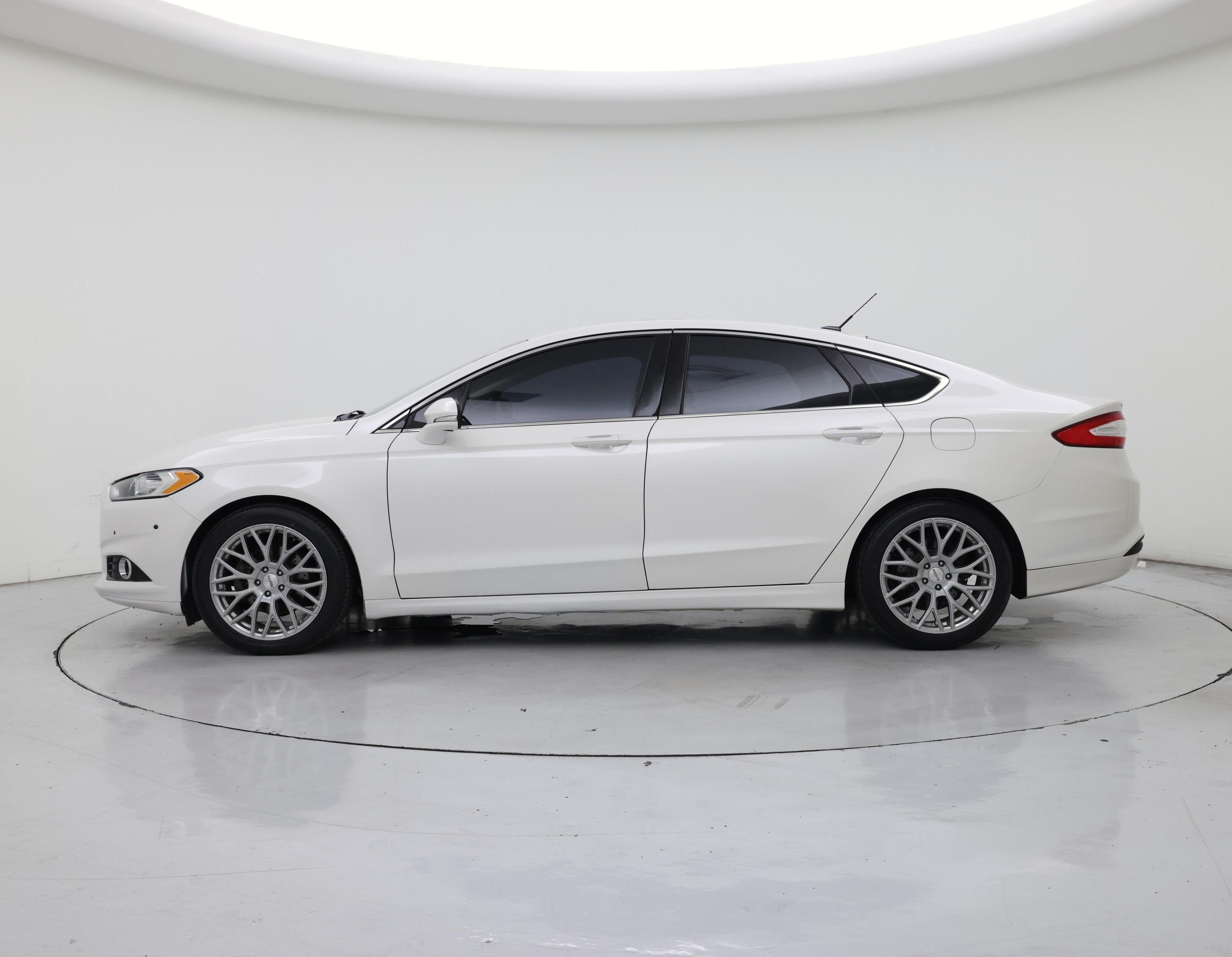 Thumbnail: 2015 Ford Fusion - 3