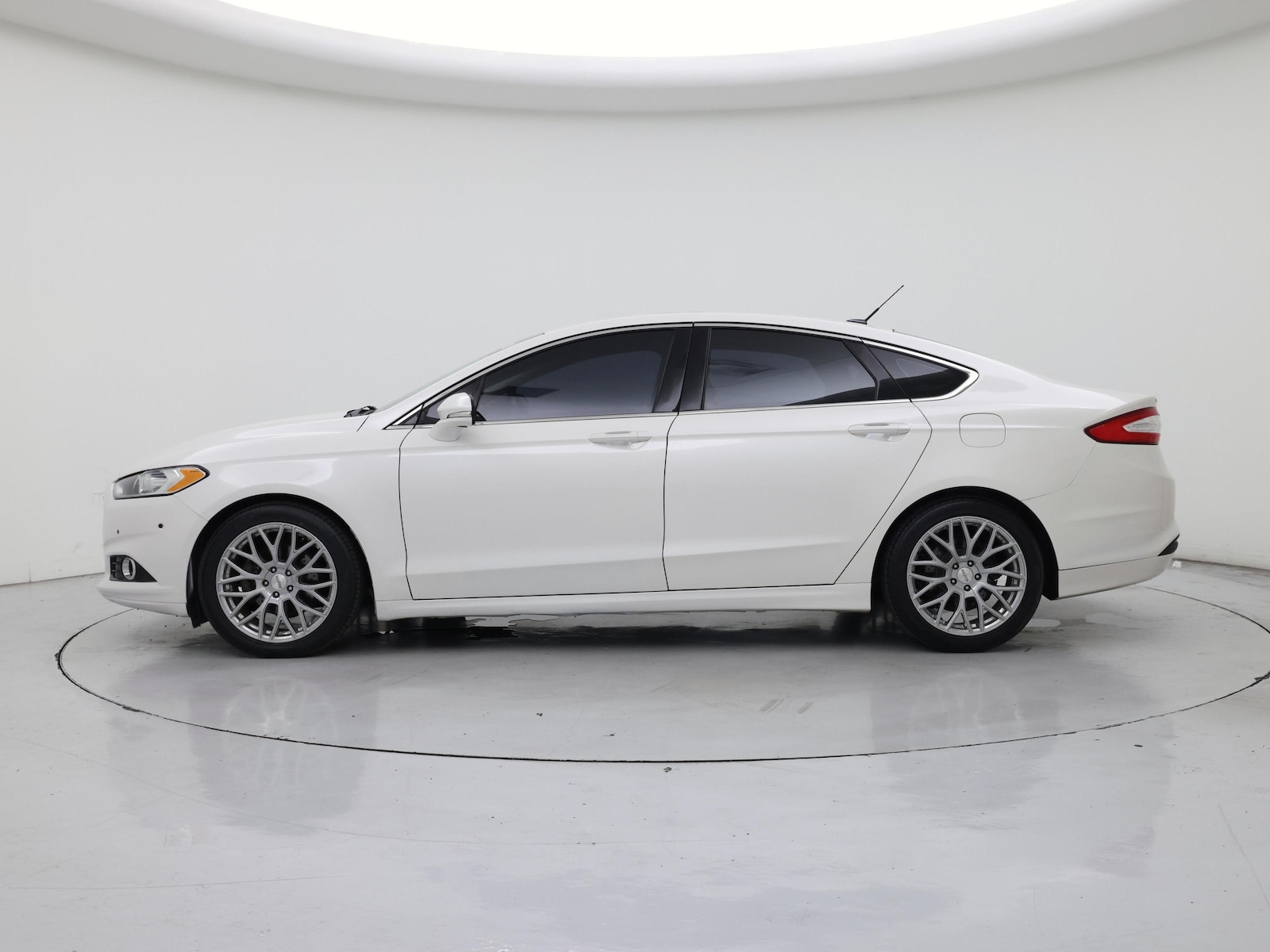 2015 Ford Fusion Hybrid SE - Photo 4