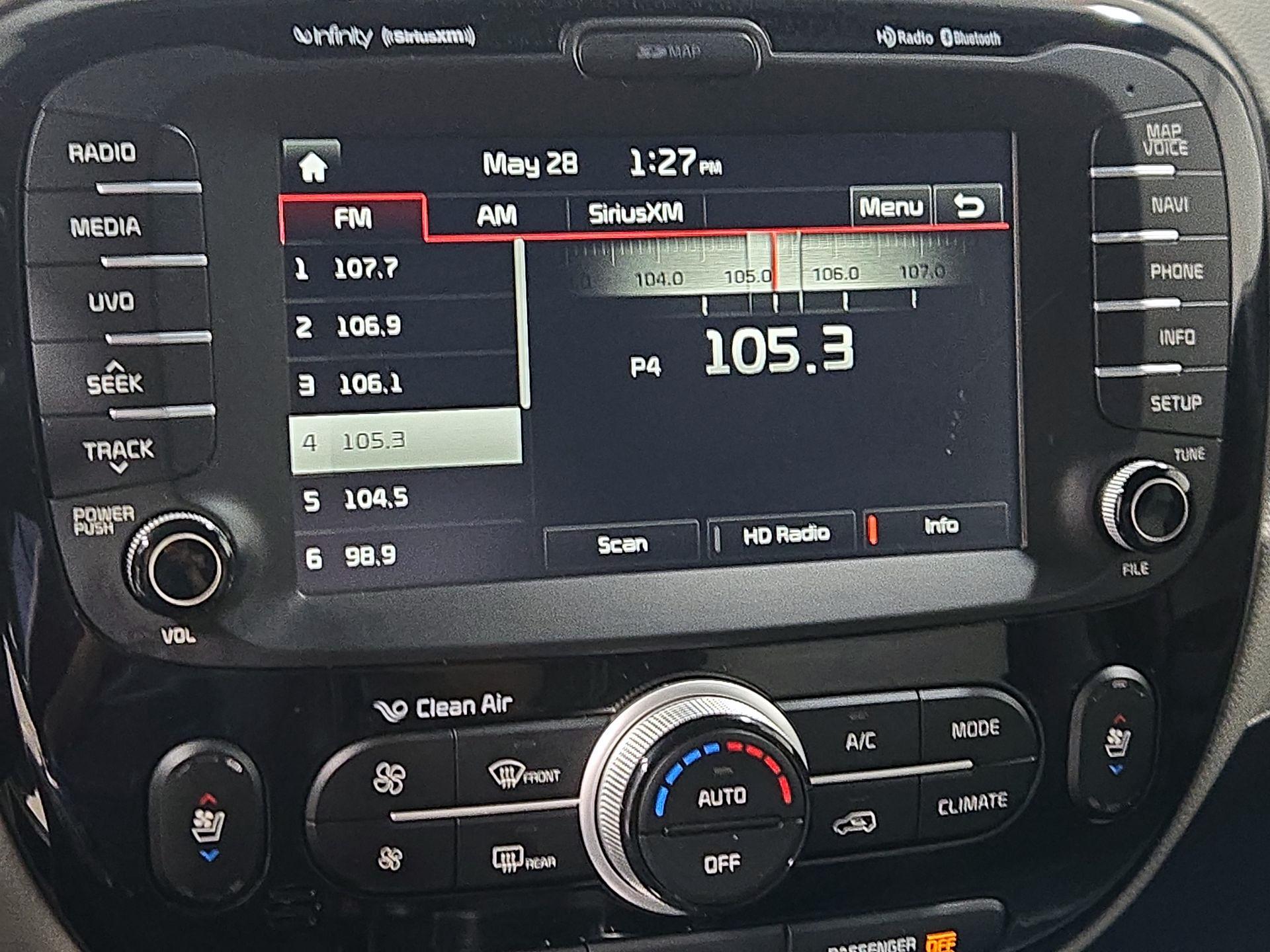 Thumbnail: 2015 Kia Soul - 16