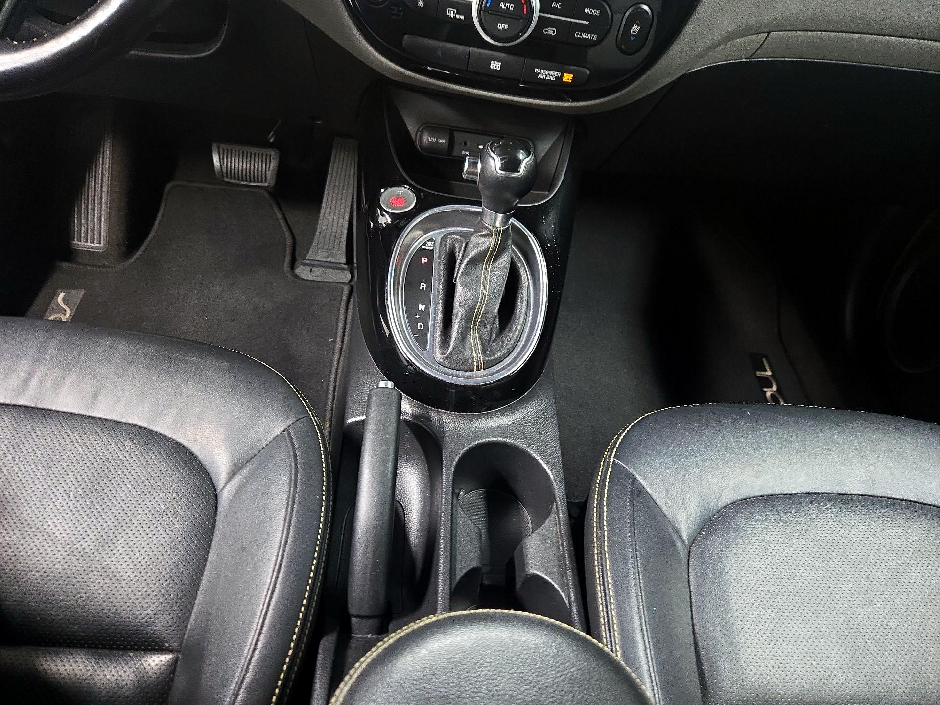 Thumbnail: 2015 Kia Soul - 18