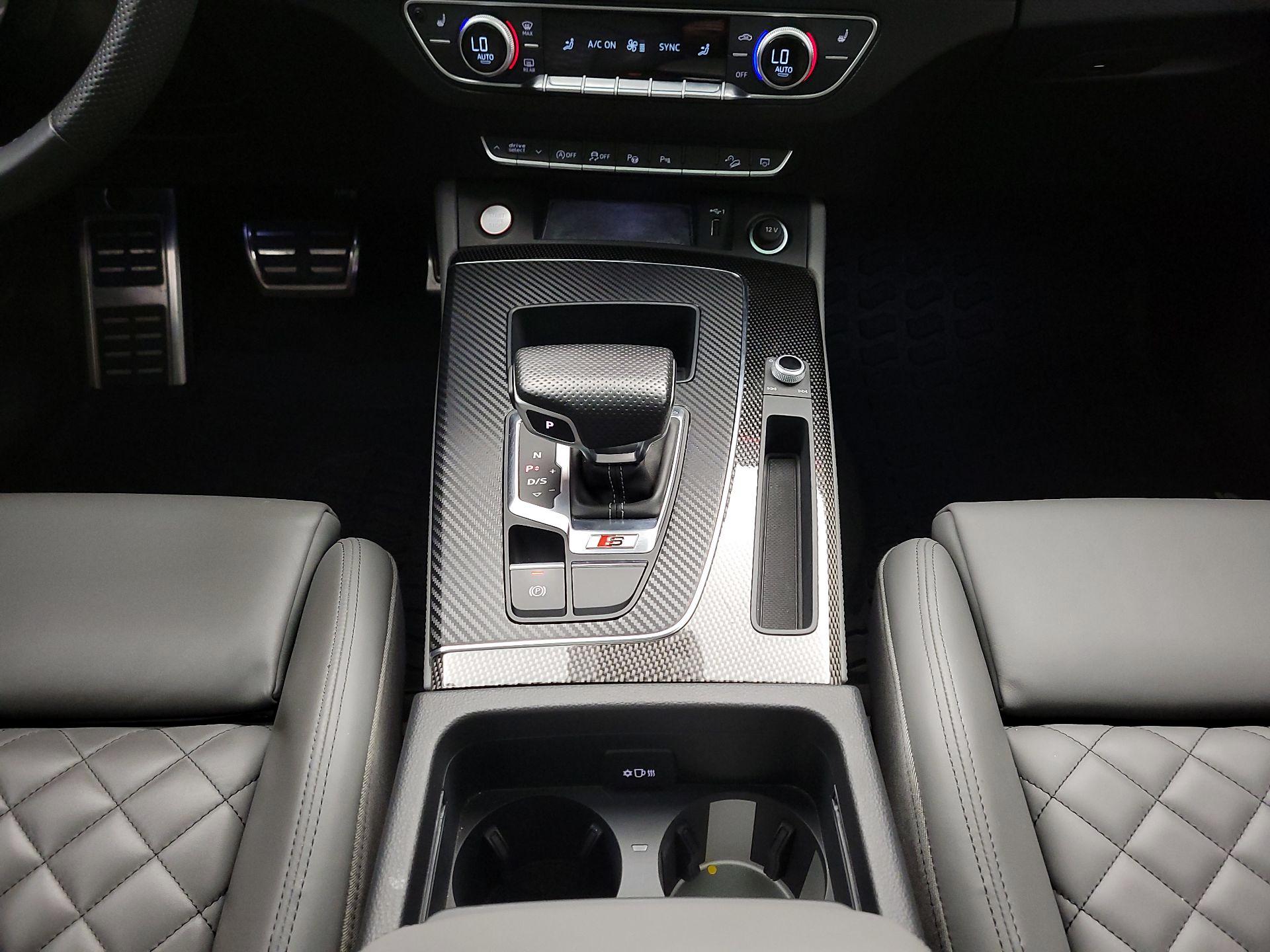 Thumbnail: 2022 Audi SQ5 - 18