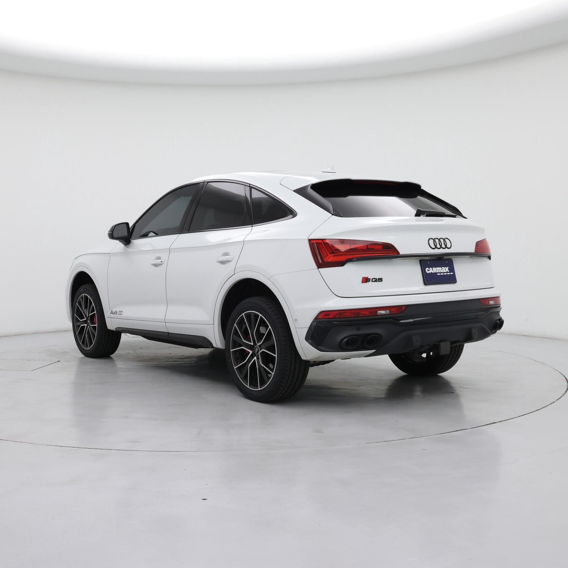 Thumbnail: 2022 Audi SQ5 - 2