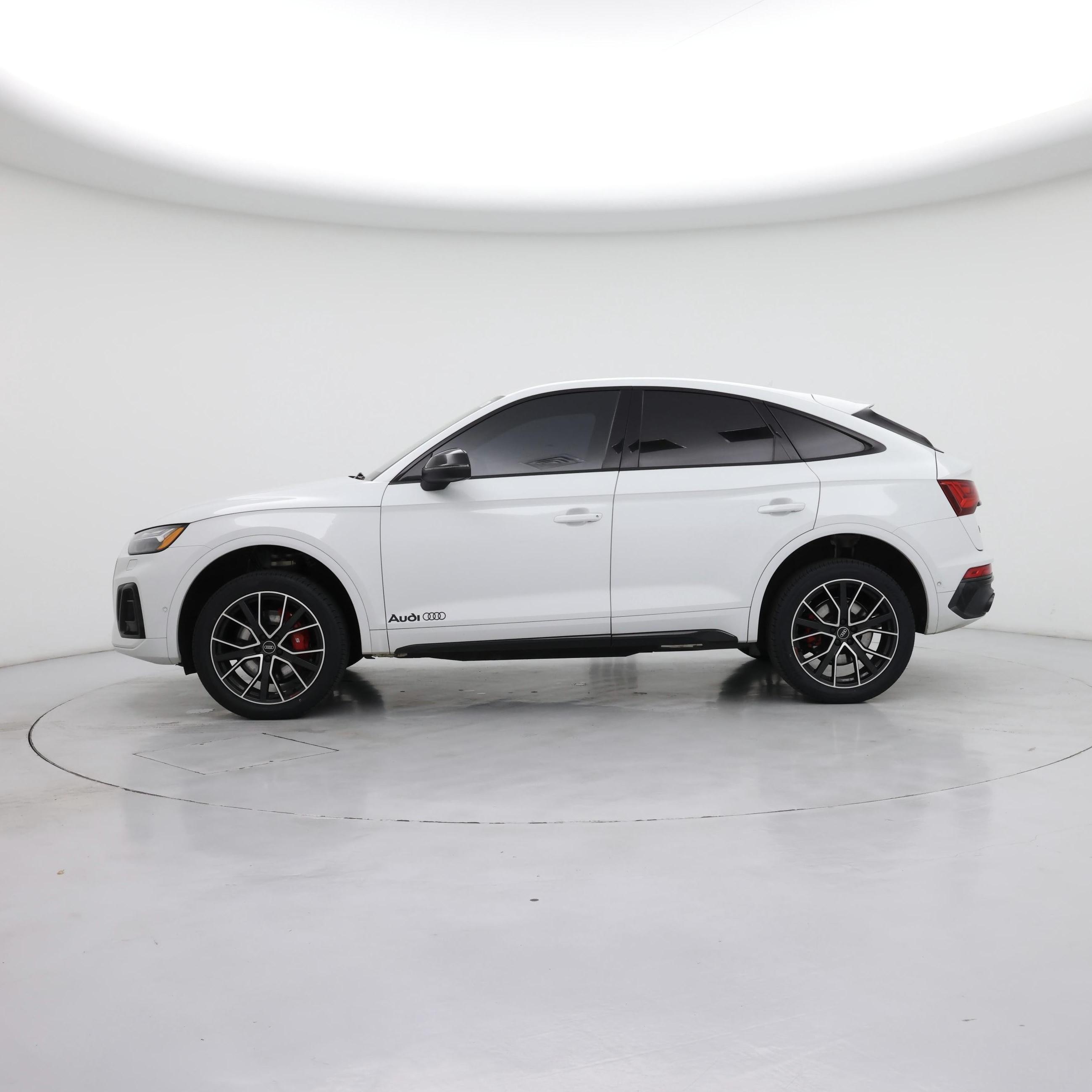 Thumbnail: 2022 Audi SQ5 - 3