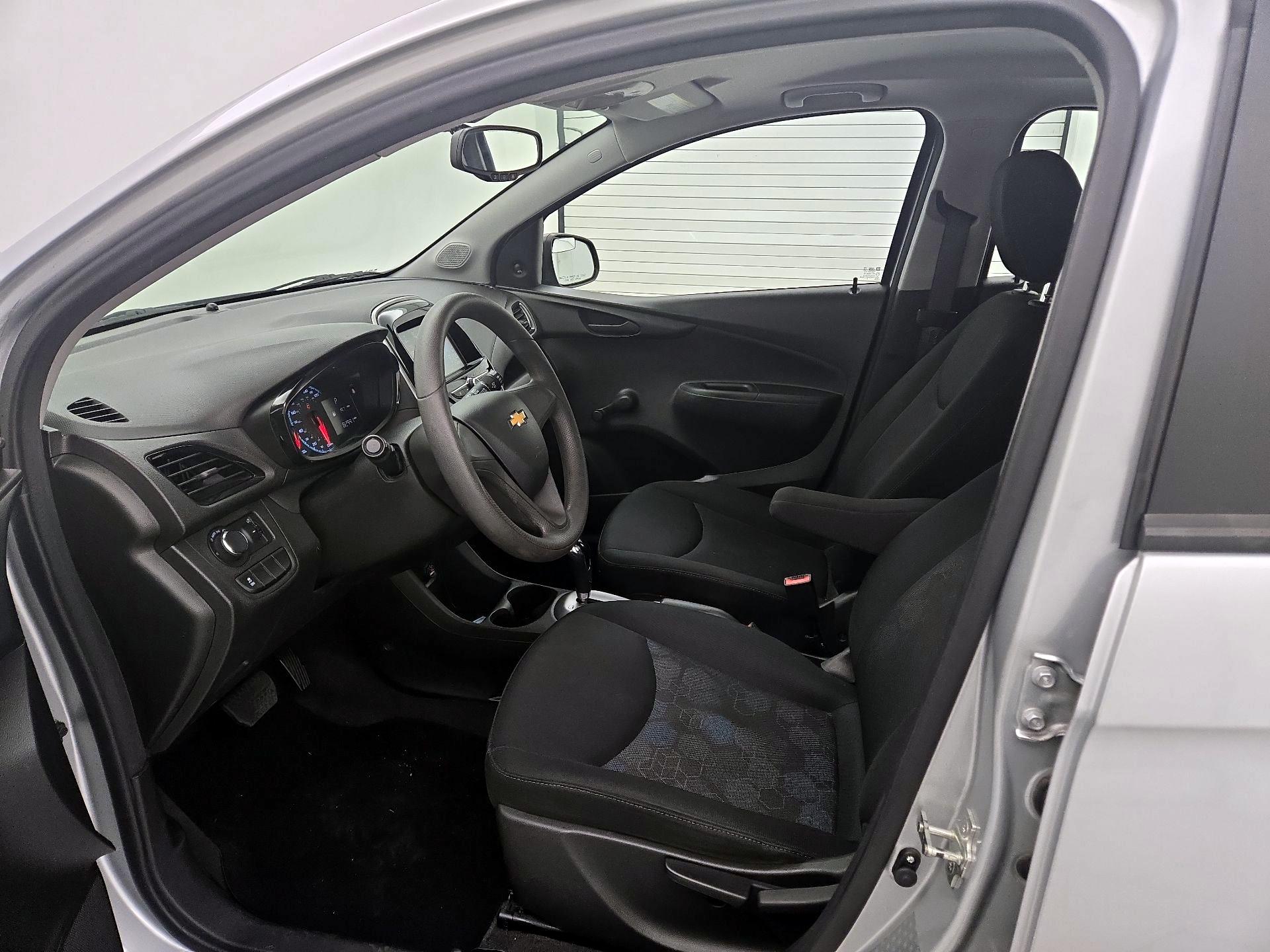 Thumbnail: 2017 Chevrolet Spark - 11