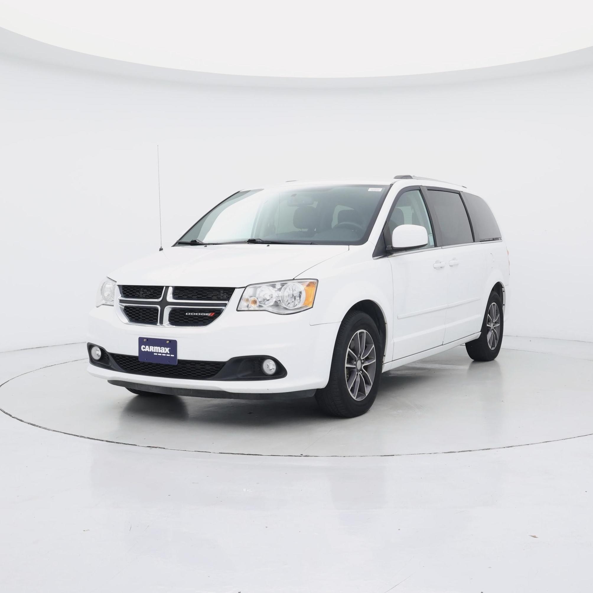 Thumbnail: 2017 Dodge Grand Caravan - 4