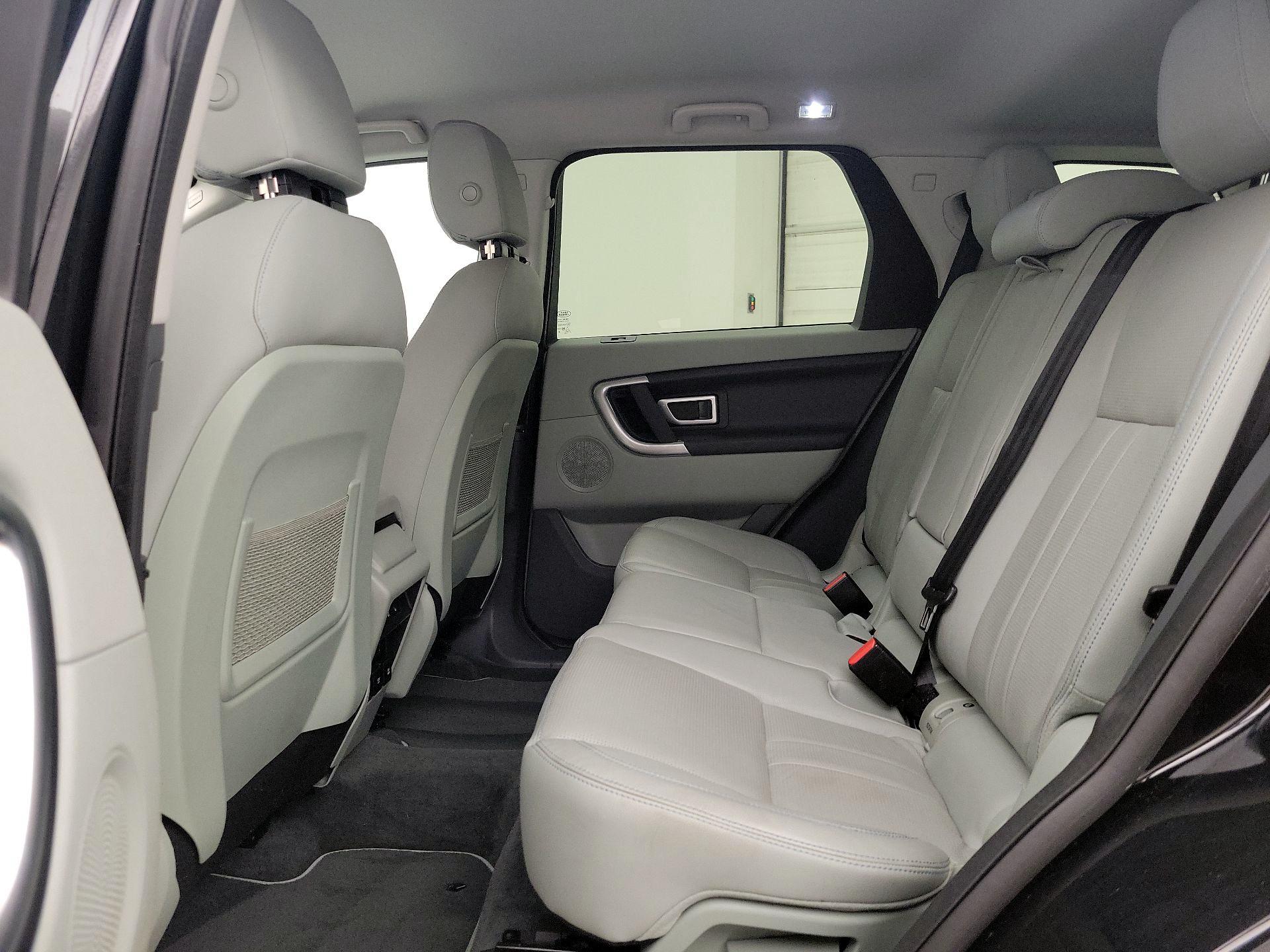 Thumbnail: 2019 Land Rover Discovery Sport - 20