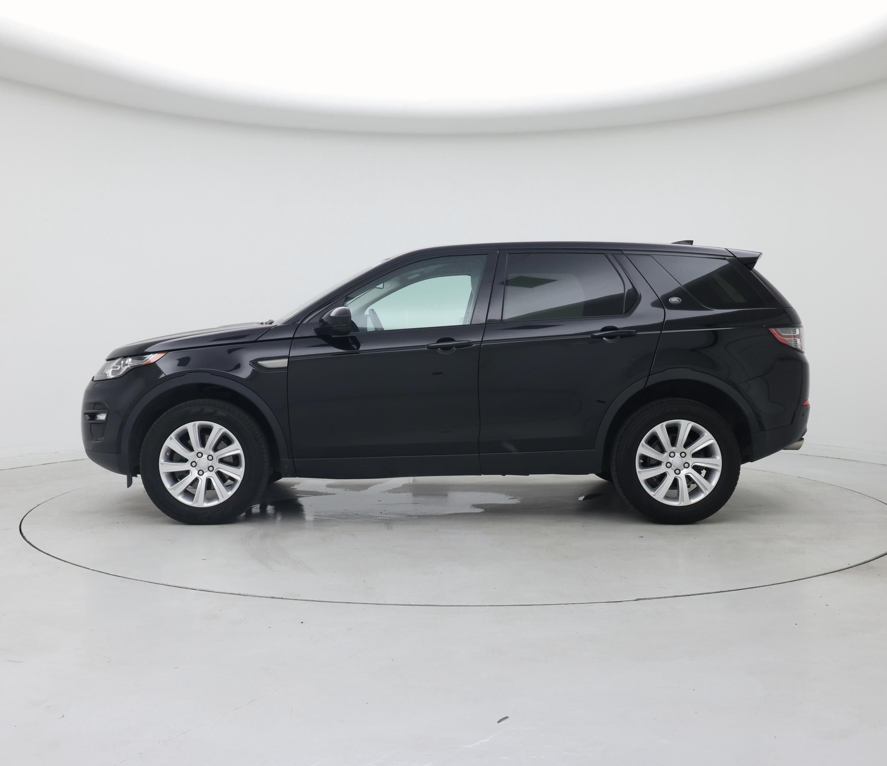 Thumbnail: 2019 Land Rover Discovery Sport - 3