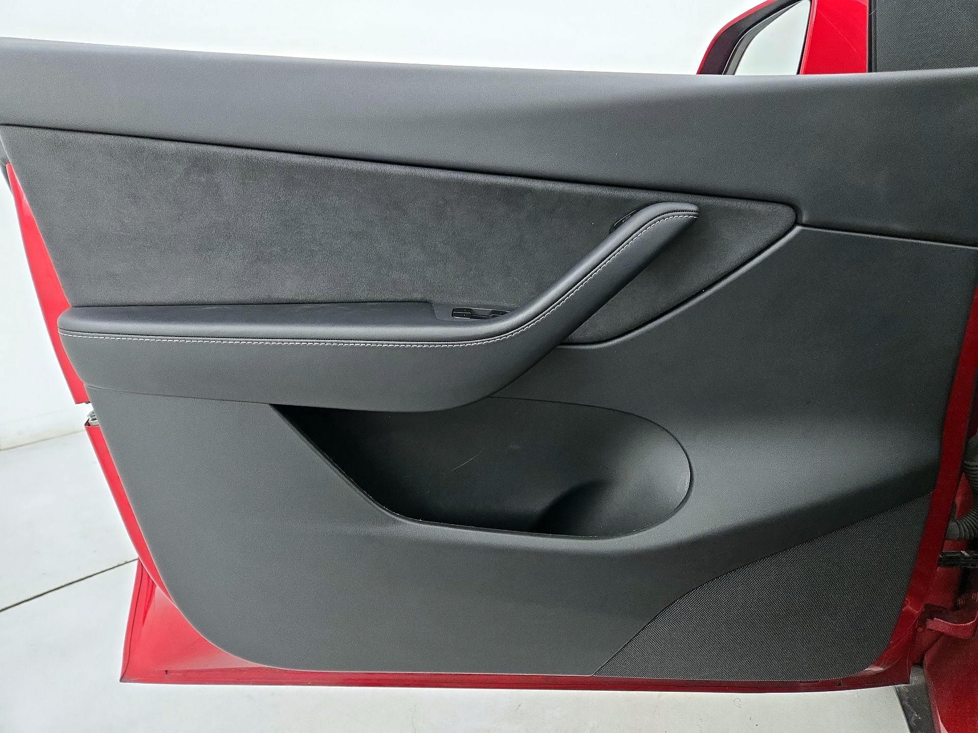 Thumbnail: 2021 Tesla Model Y - 12