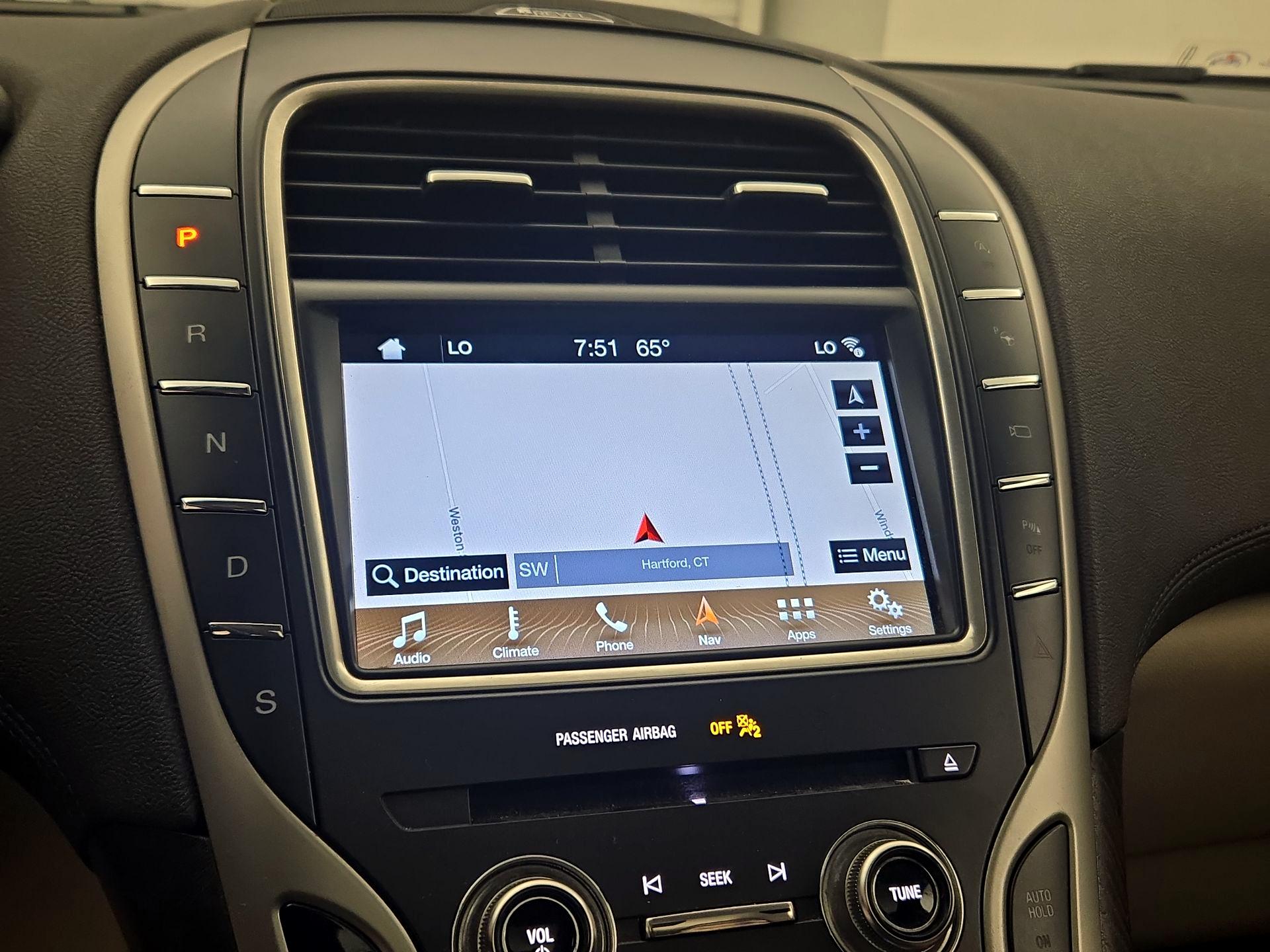 Thumbnail: 2019 Lincoln Nautilus - 14