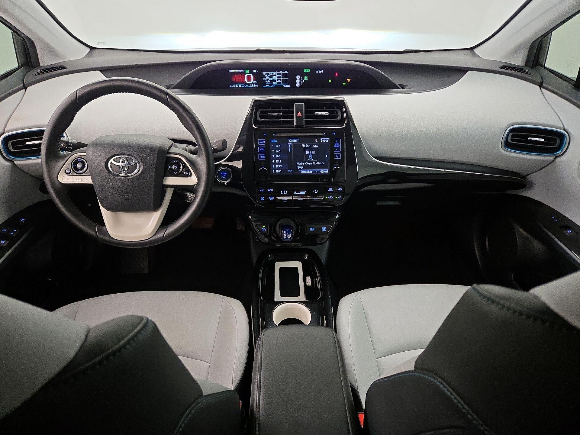 Thumbnail: 2016 Toyota Prius - 9