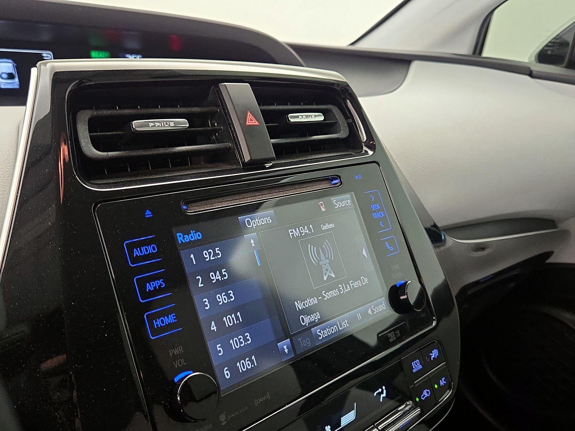 Thumbnail: 2016 Toyota Prius - 15
