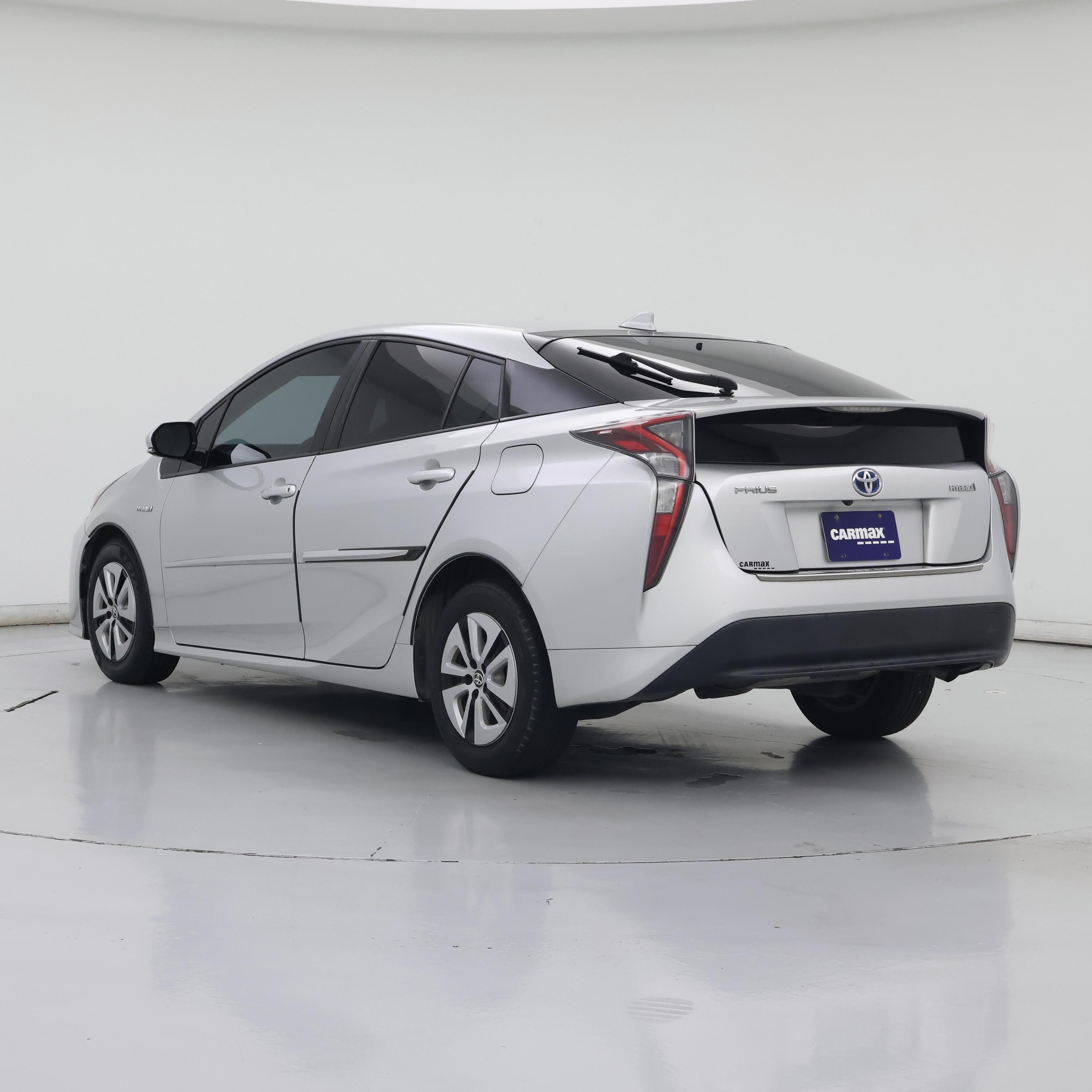 Thumbnail: 2016 Toyota Prius - 2