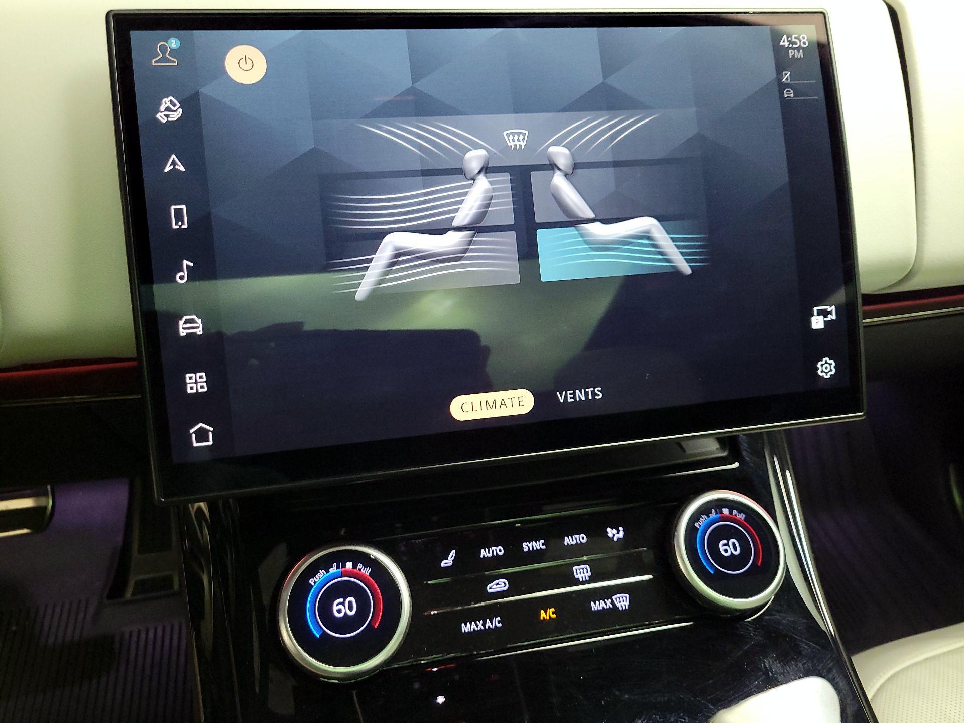 Thumbnail: 2023 Land Rover Range Rover Sport - 17