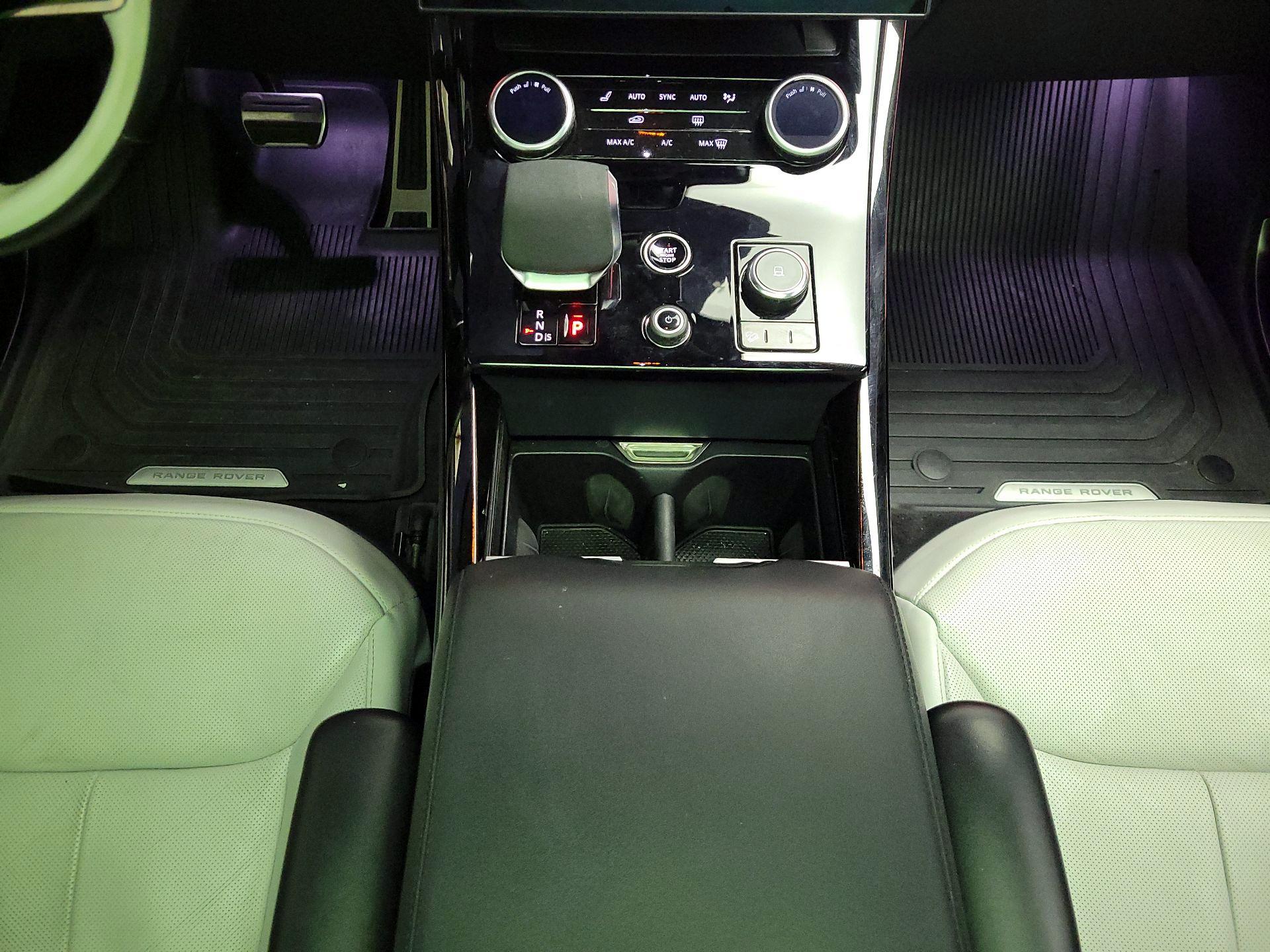Thumbnail: 2023 Land Rover Range Rover Sport - 18