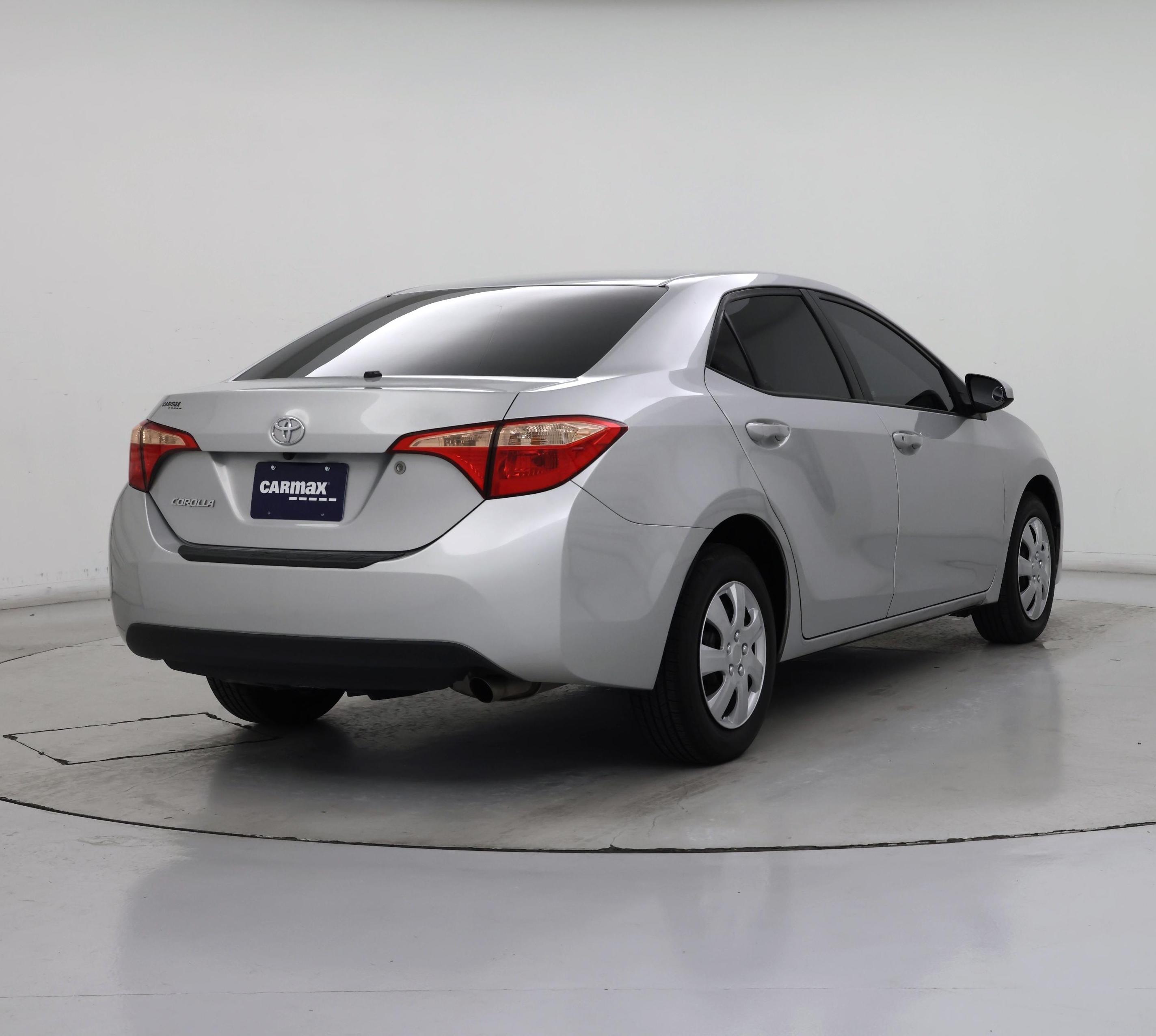 Thumbnail: 2018 Toyota Corolla - 8