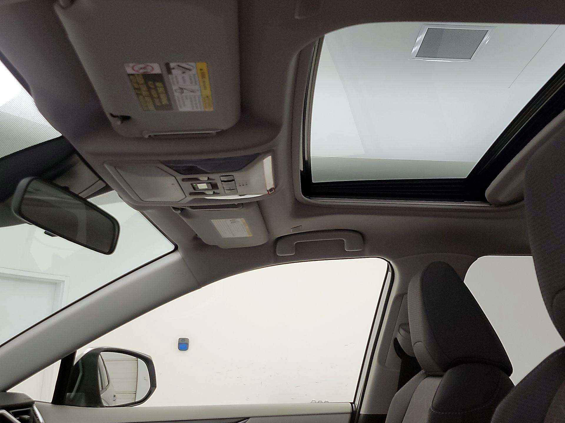 Thumbnail: 2025 Toyota RAV4 - 19