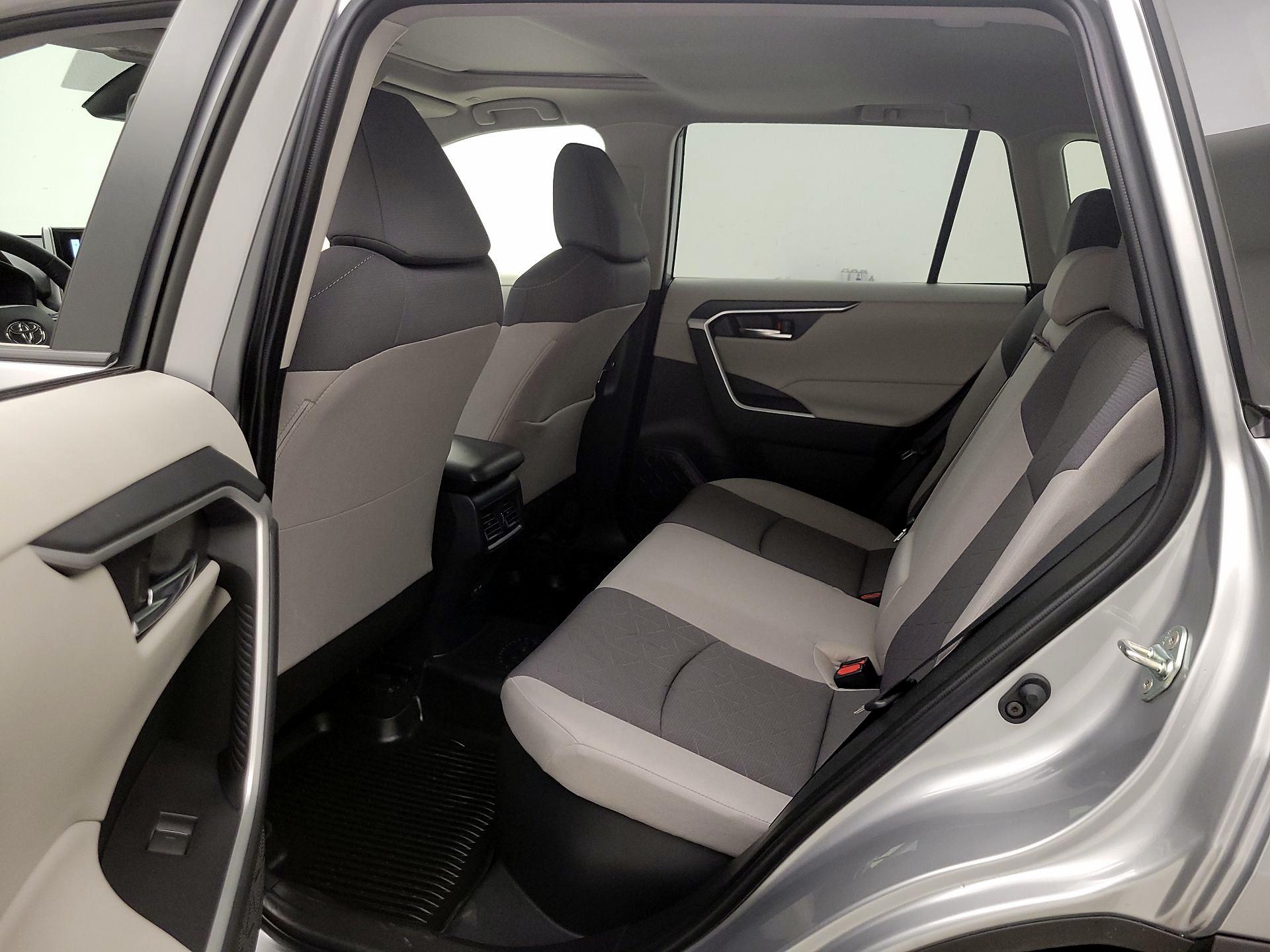 Thumbnail: 2025 Toyota RAV4 - 20