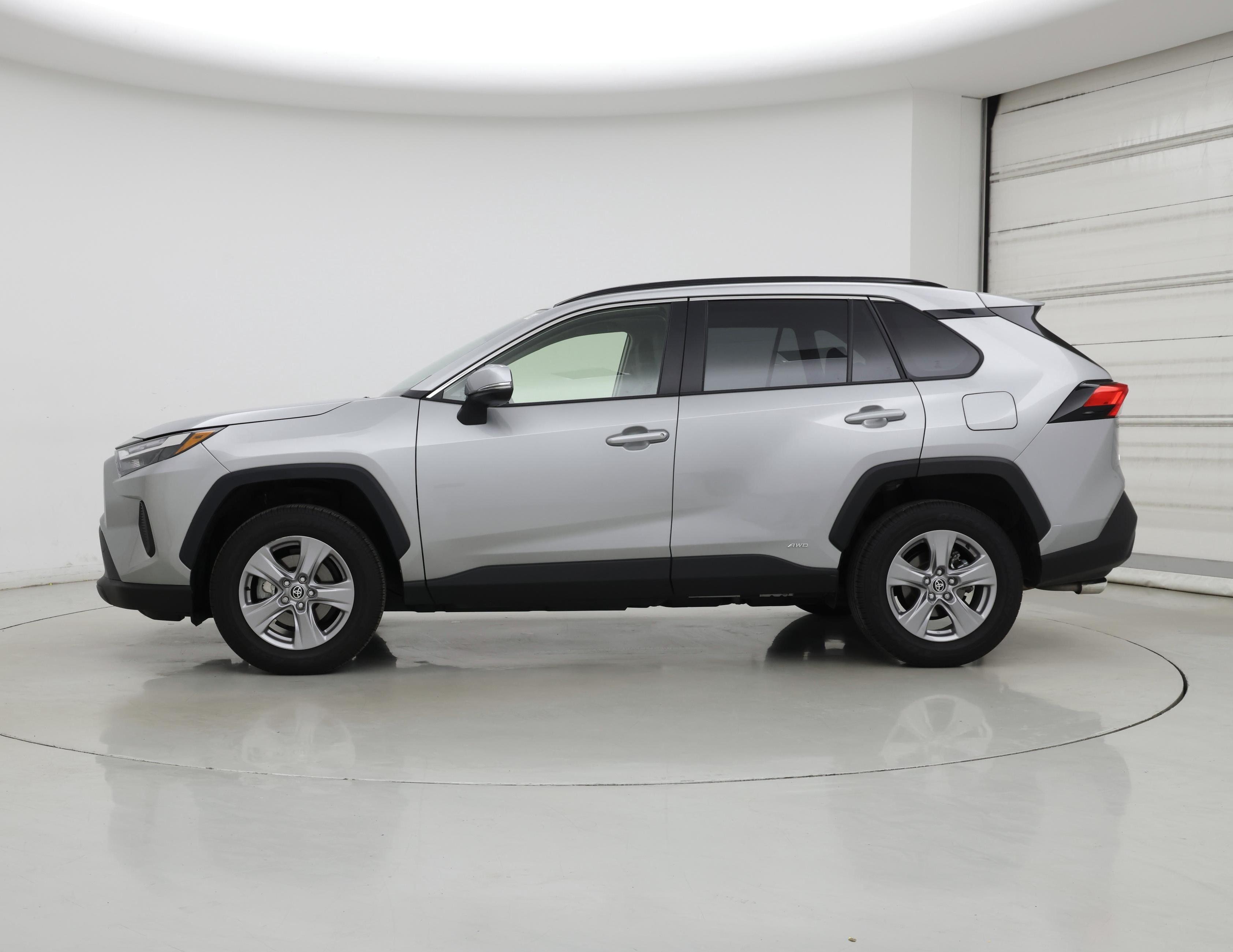 Thumbnail: 2025 Toyota RAV4 - 3