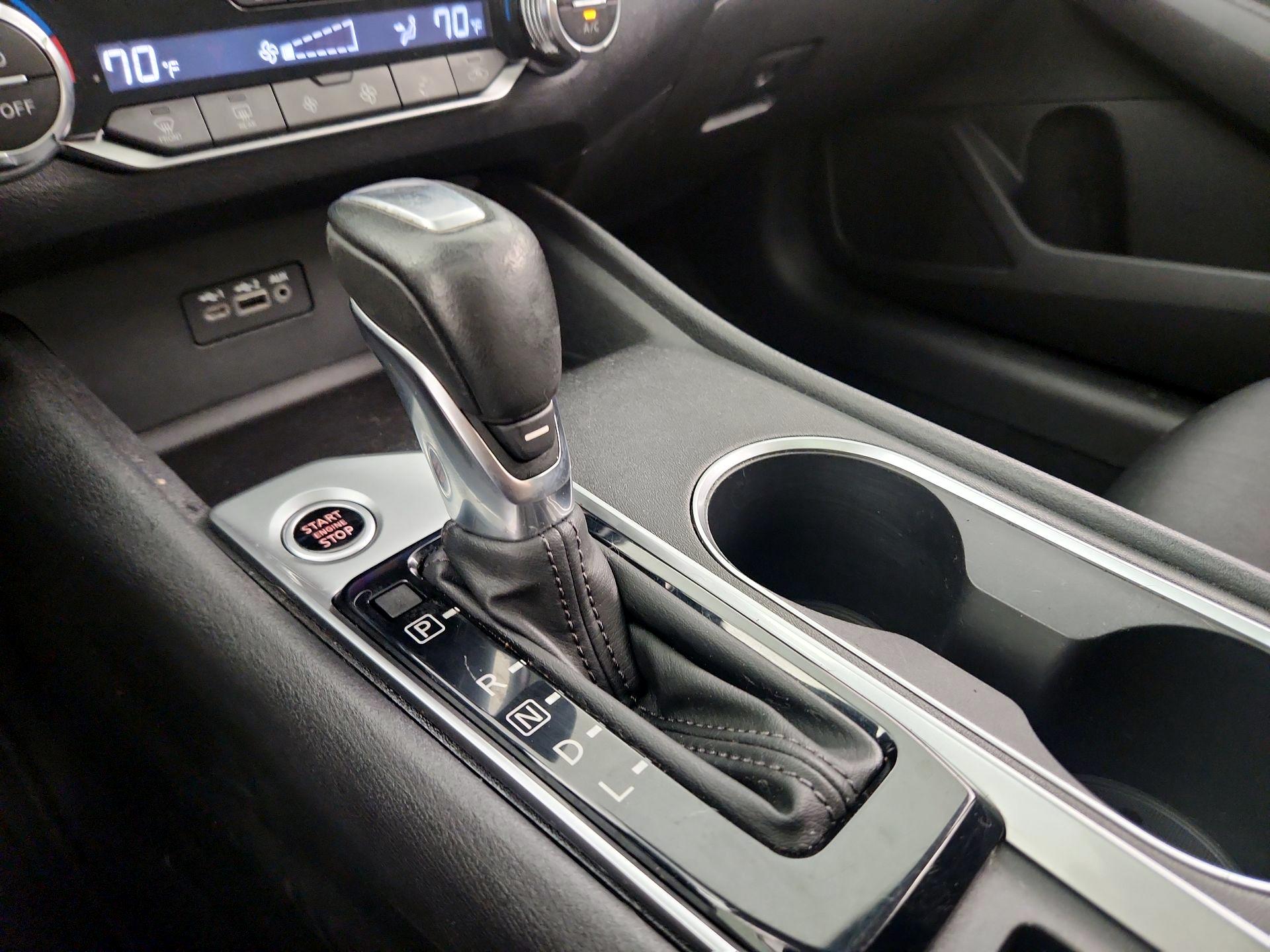 Thumbnail: 2019 Nissan Altima - 17