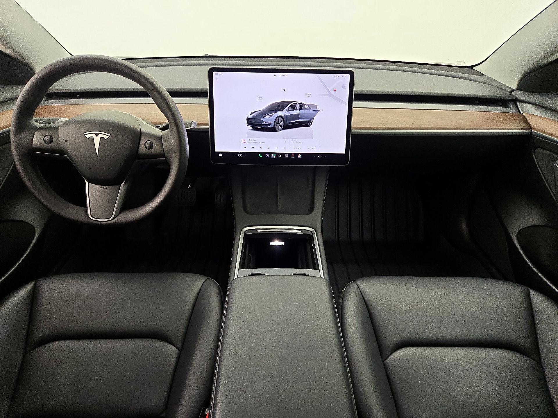 Thumbnail: 2023 Tesla Model 3 - 9