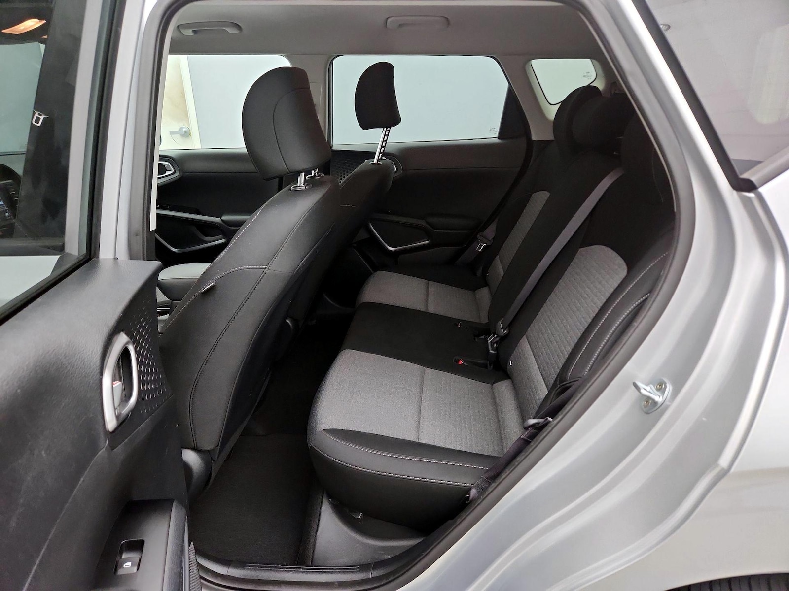 2020 Kia Soul S - Photo 20