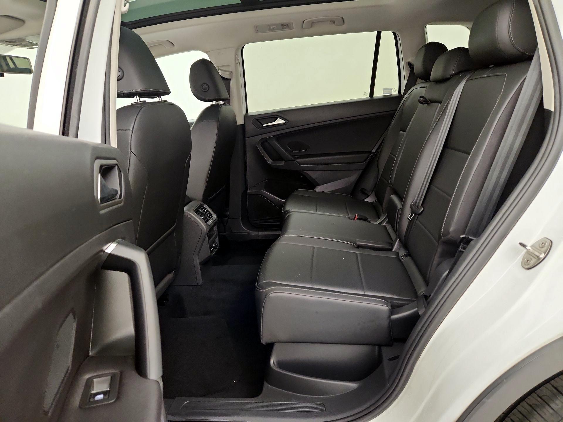 Thumbnail: 2019 Volkswagen Tiguan - 20