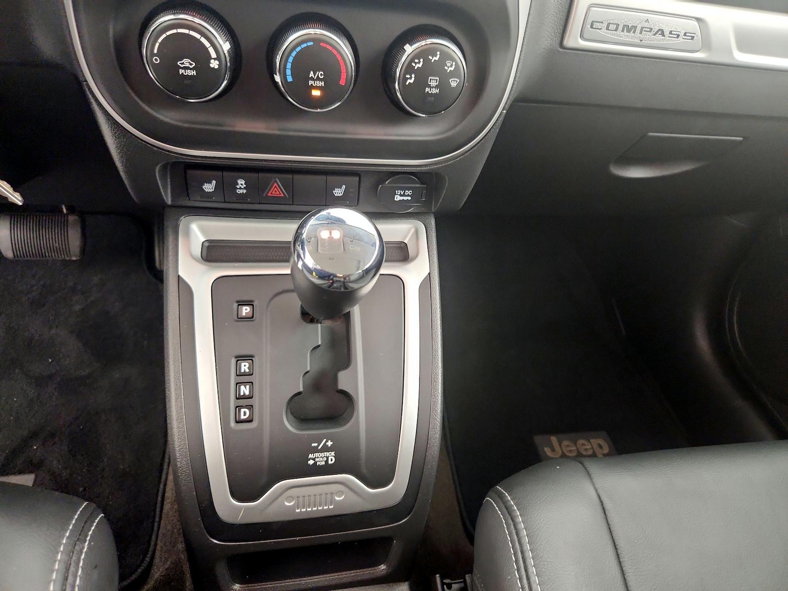 2014 Jeep Compass Latitude - Photo 16