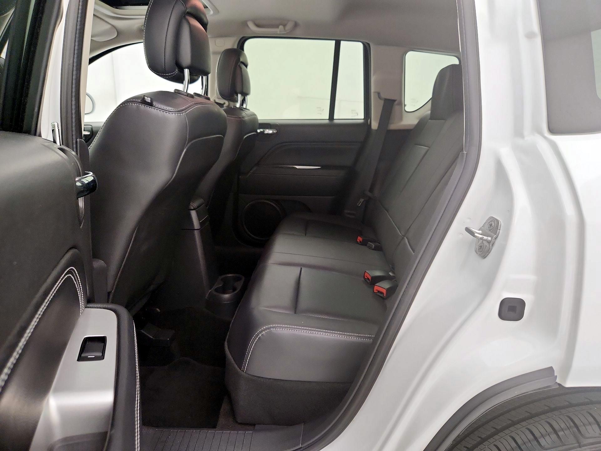 Thumbnail: 2014 Jeep Compass - 18
