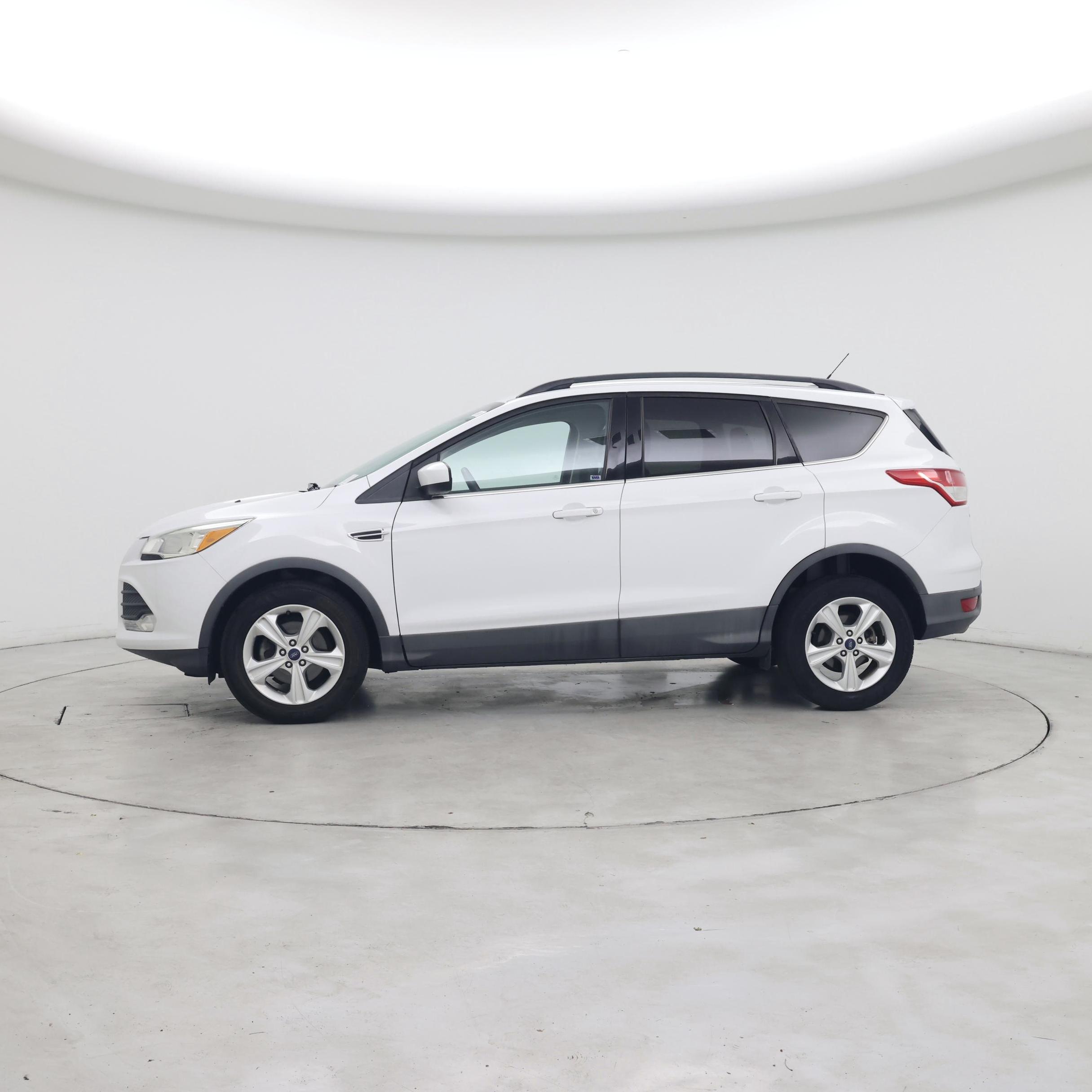 Thumbnail: 2016 Ford Escape - 3