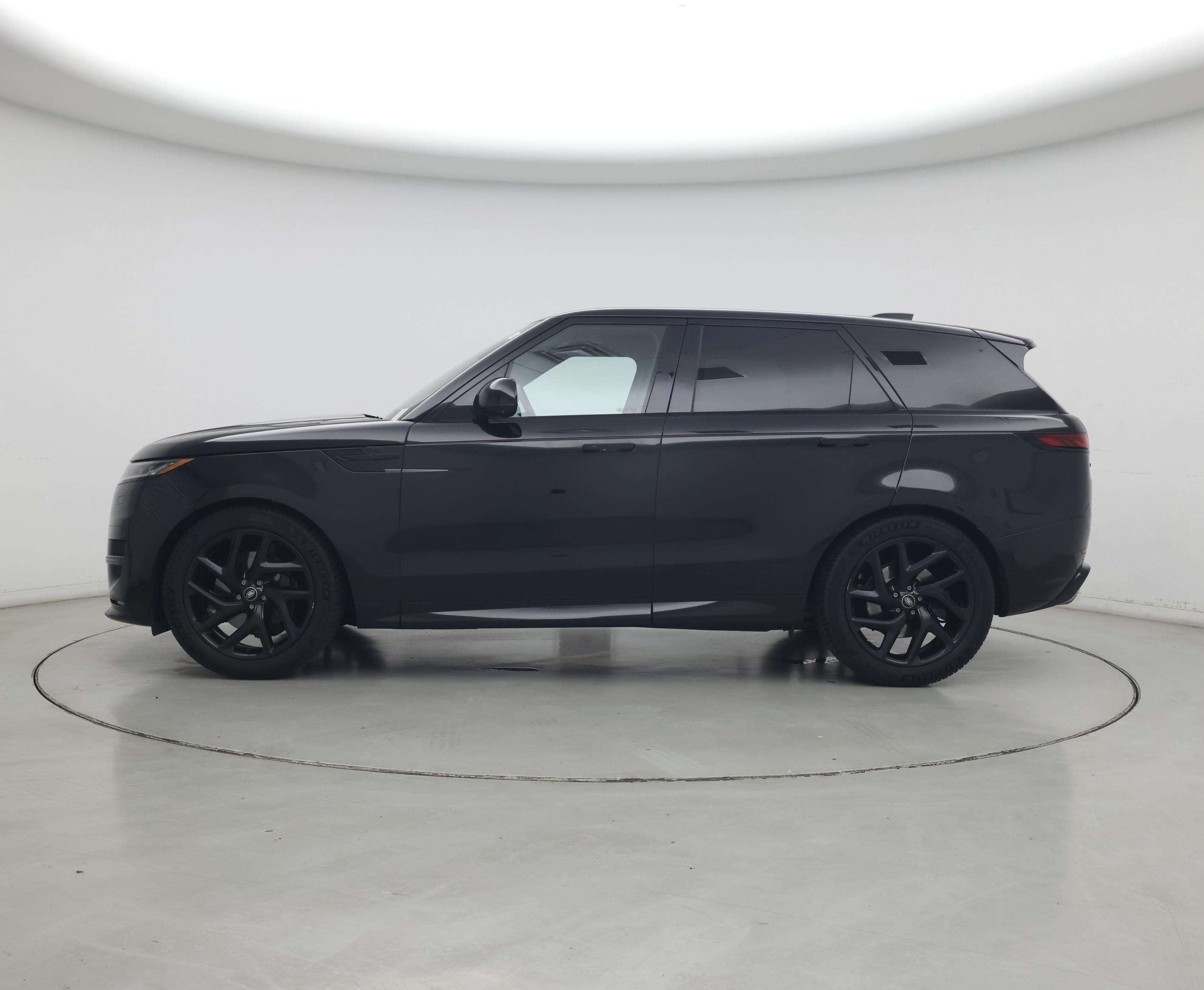 Thumbnail: 2023 Land Rover Range Rover Sport - 3
