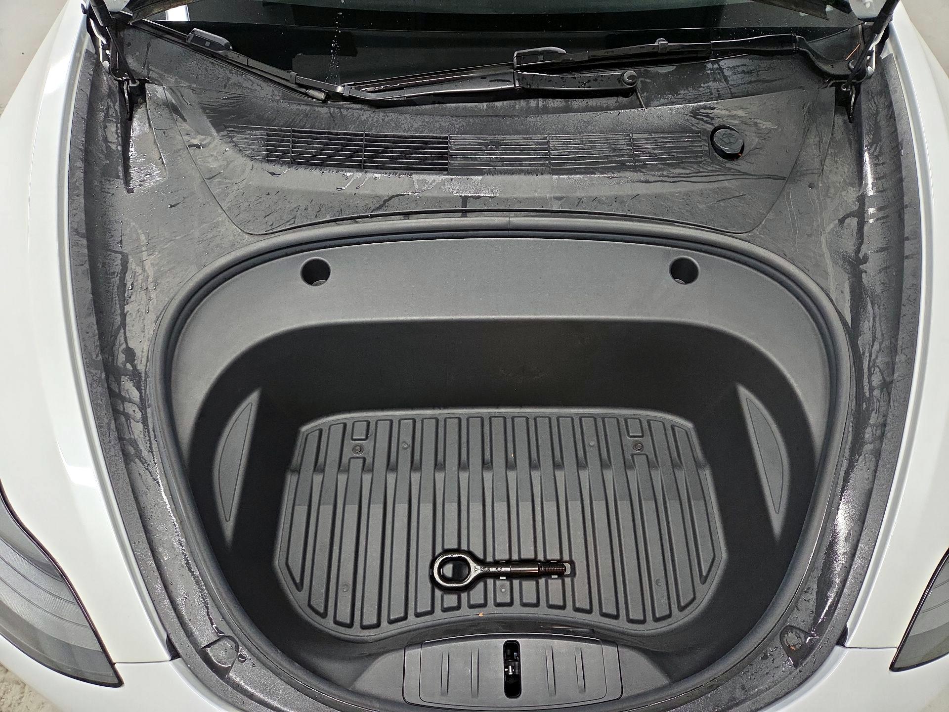 Thumbnail: 2023 Tesla Model 3 - 15