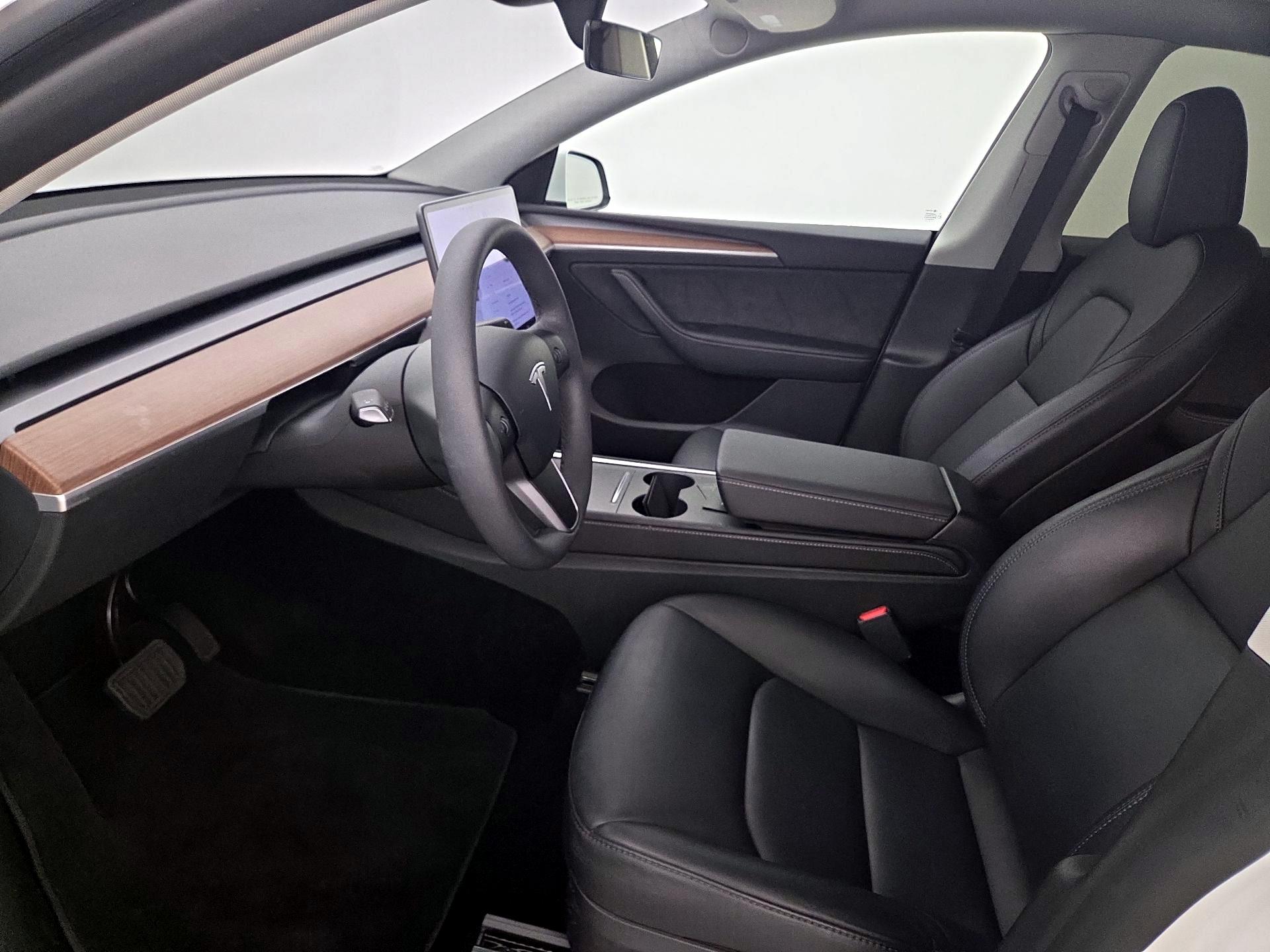 Thumbnail: 2024 Tesla Model Y - 11