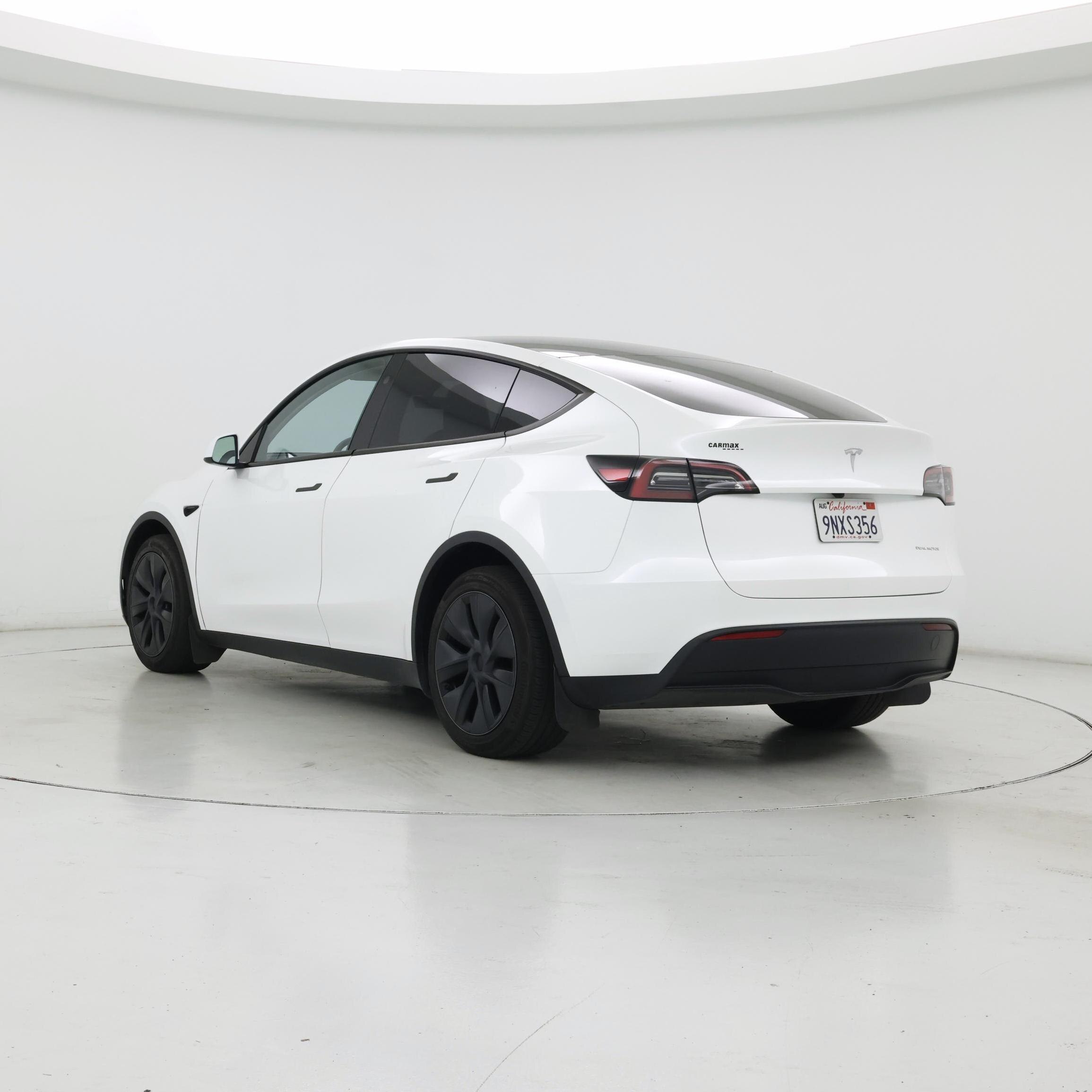 Thumbnail: 2024 Tesla Model Y - 2