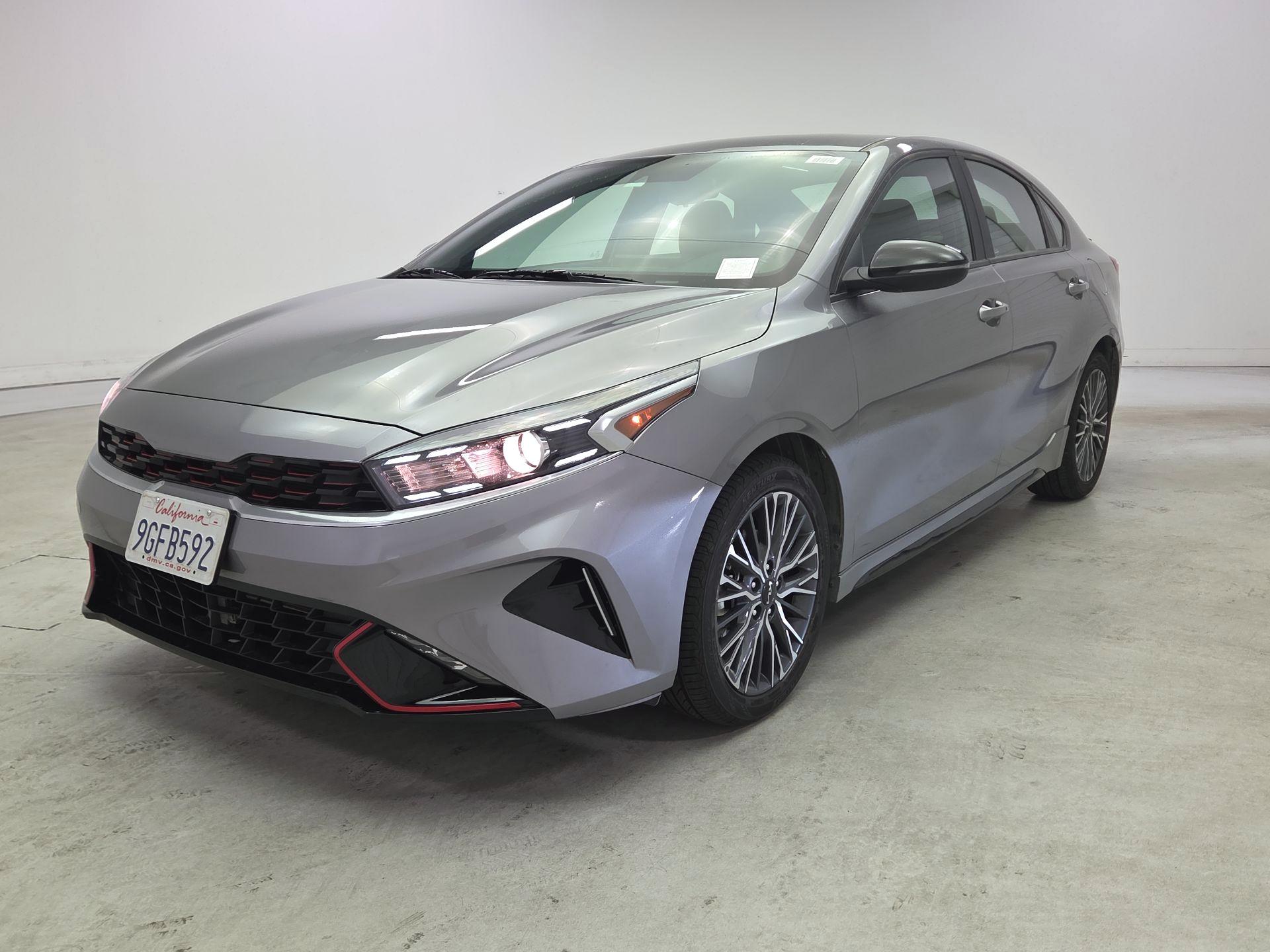 Thumbnail: 2023 Kia Forte - 3