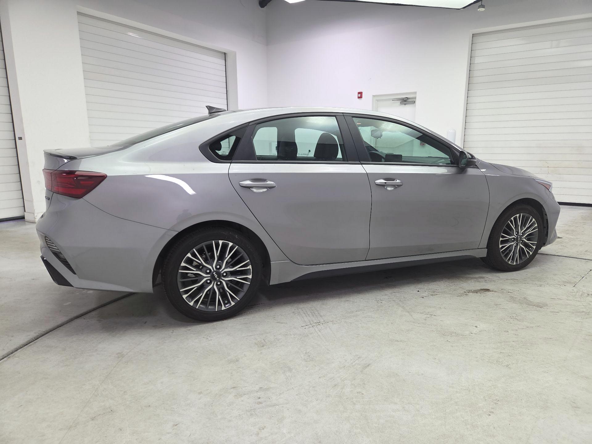 Thumbnail: 2023 Kia Forte - 4