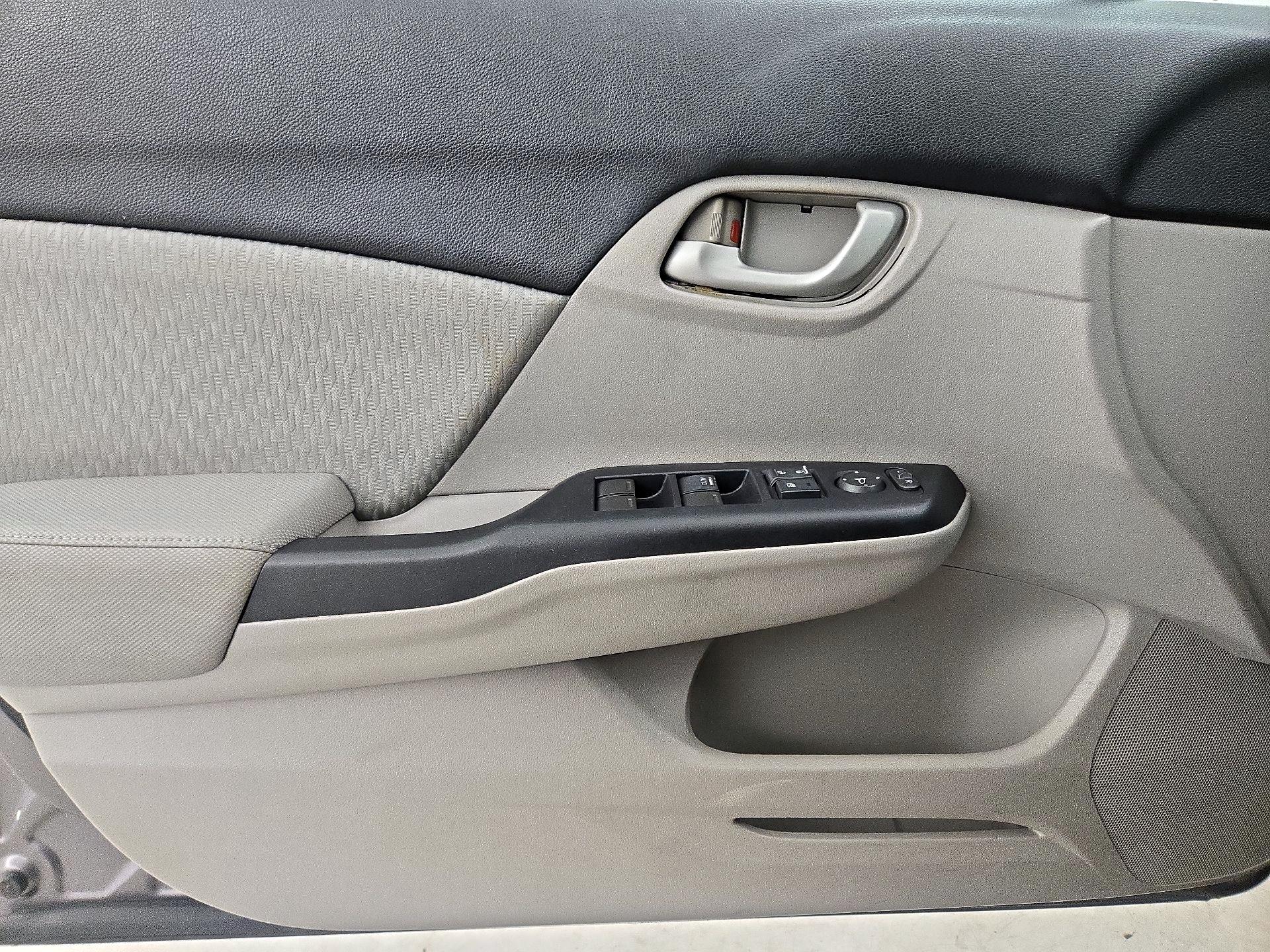 Thumbnail: 2014 Honda Civic - 12