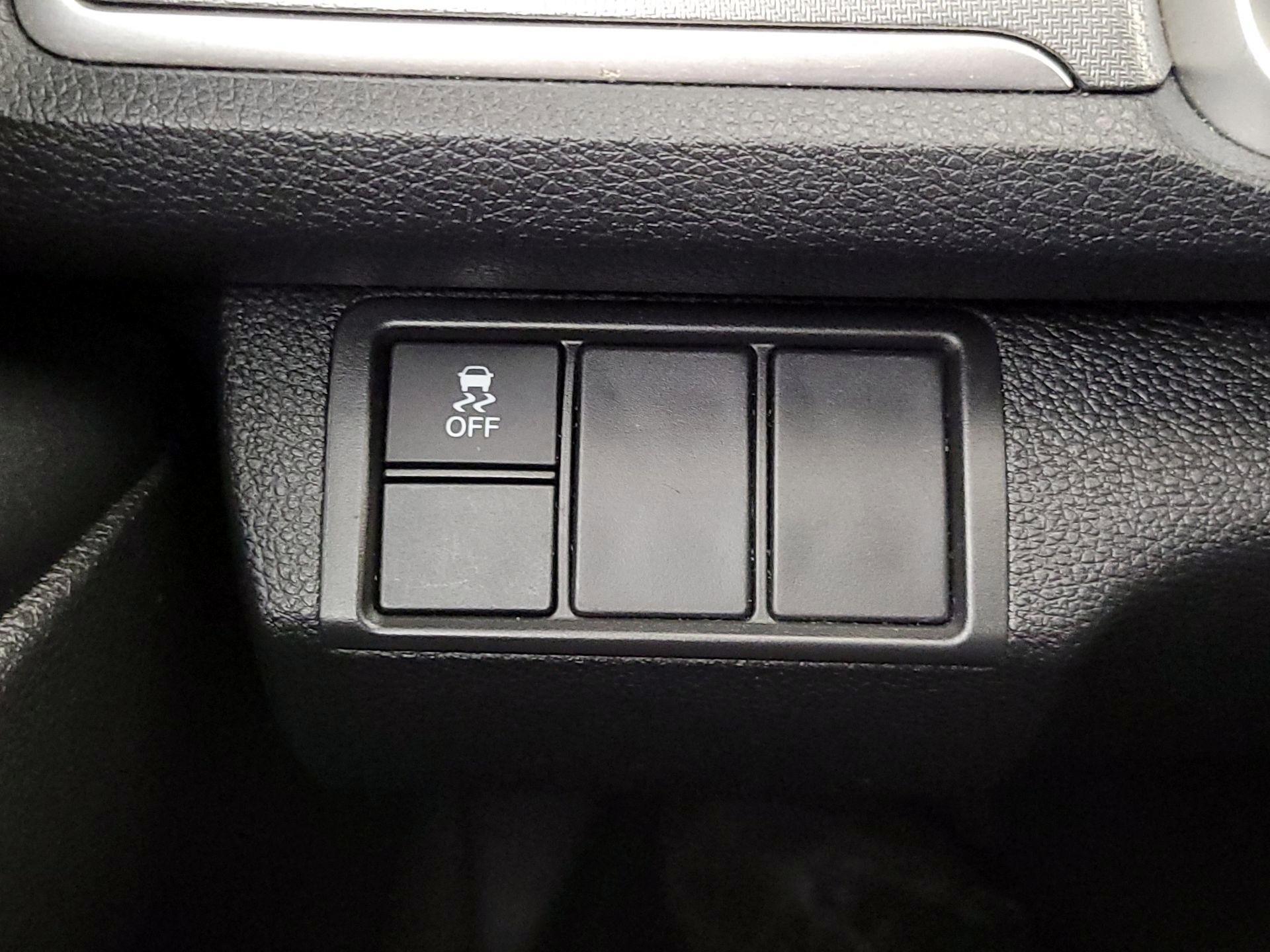 Thumbnail: 2016 Honda Civic - 13