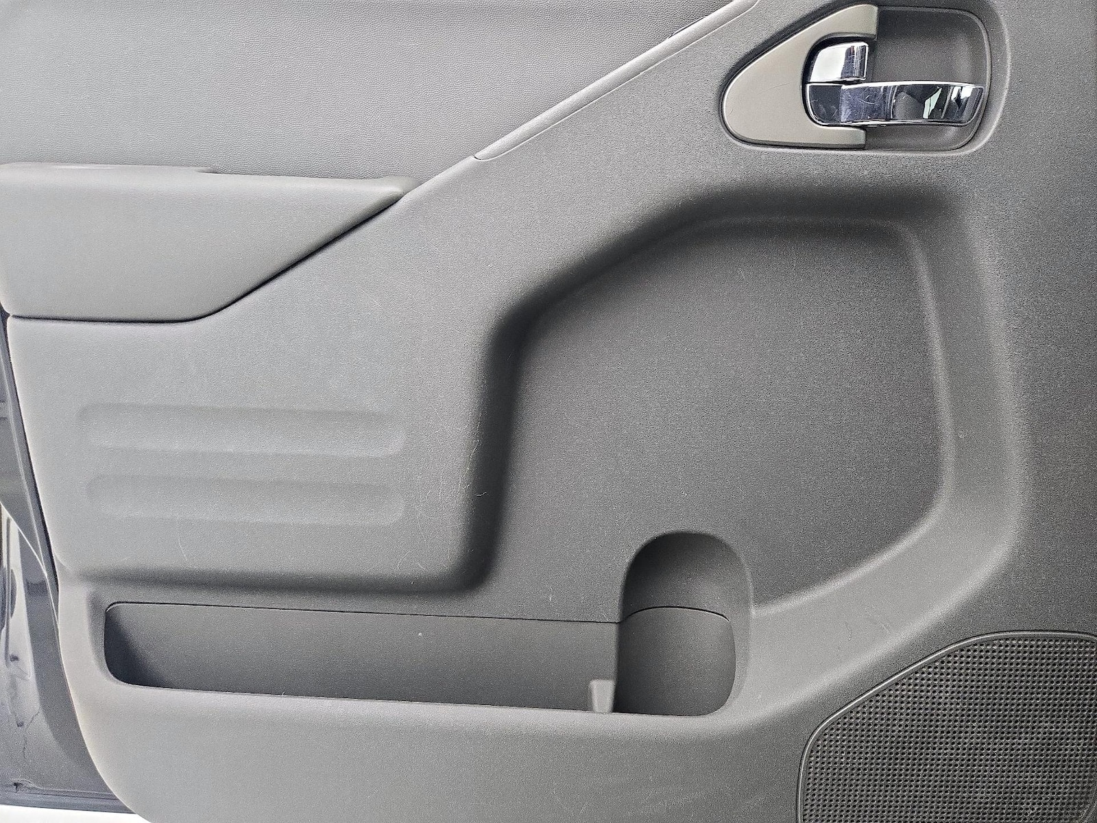 2018 Nissan Frontier SV - Photo 13